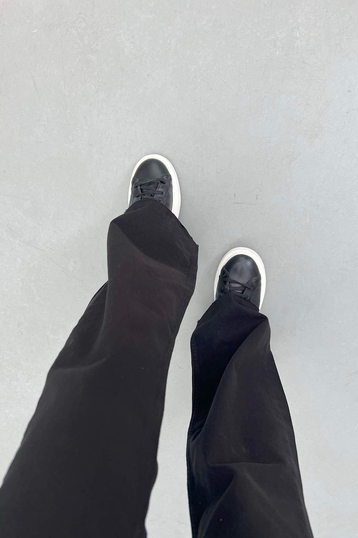 Paça Detaylı Kot Pantolon Siyah