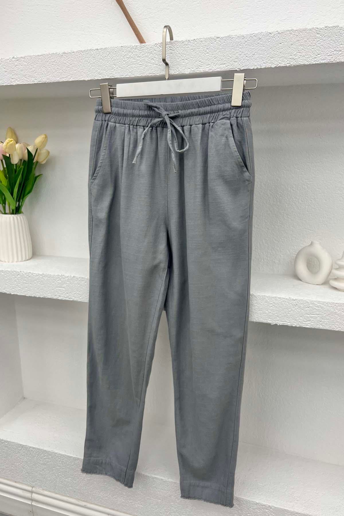 Paça Detaylı Pantolon Gri