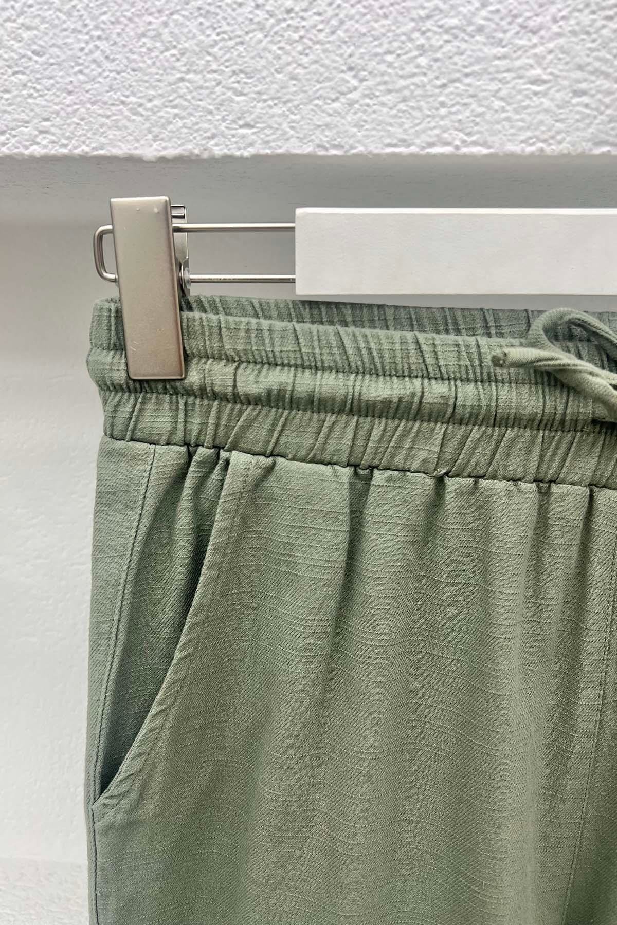 Paça Detaylı Pantolon Haki