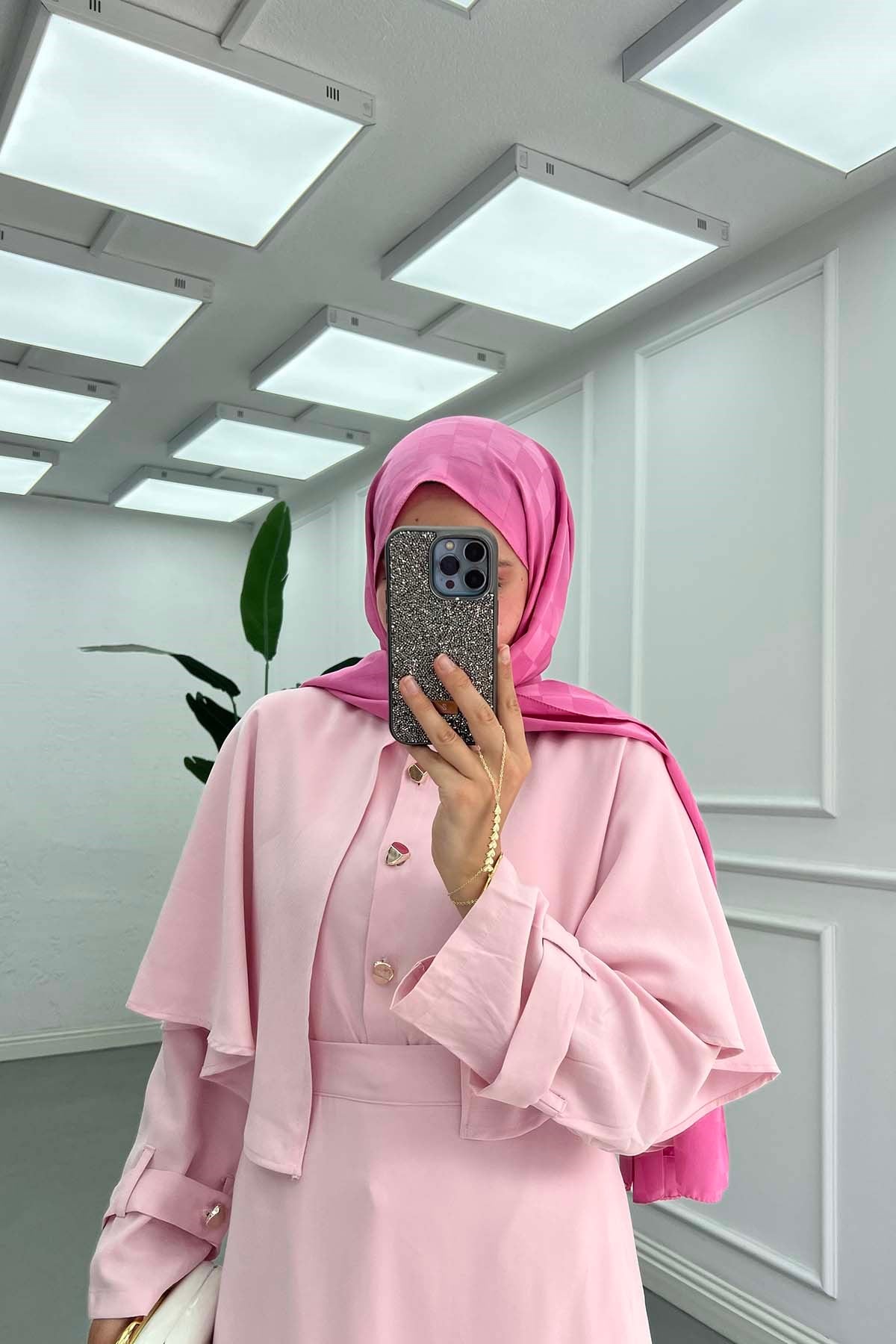 Pelerin Detaylı Gold Düğmeli Takım Pembe