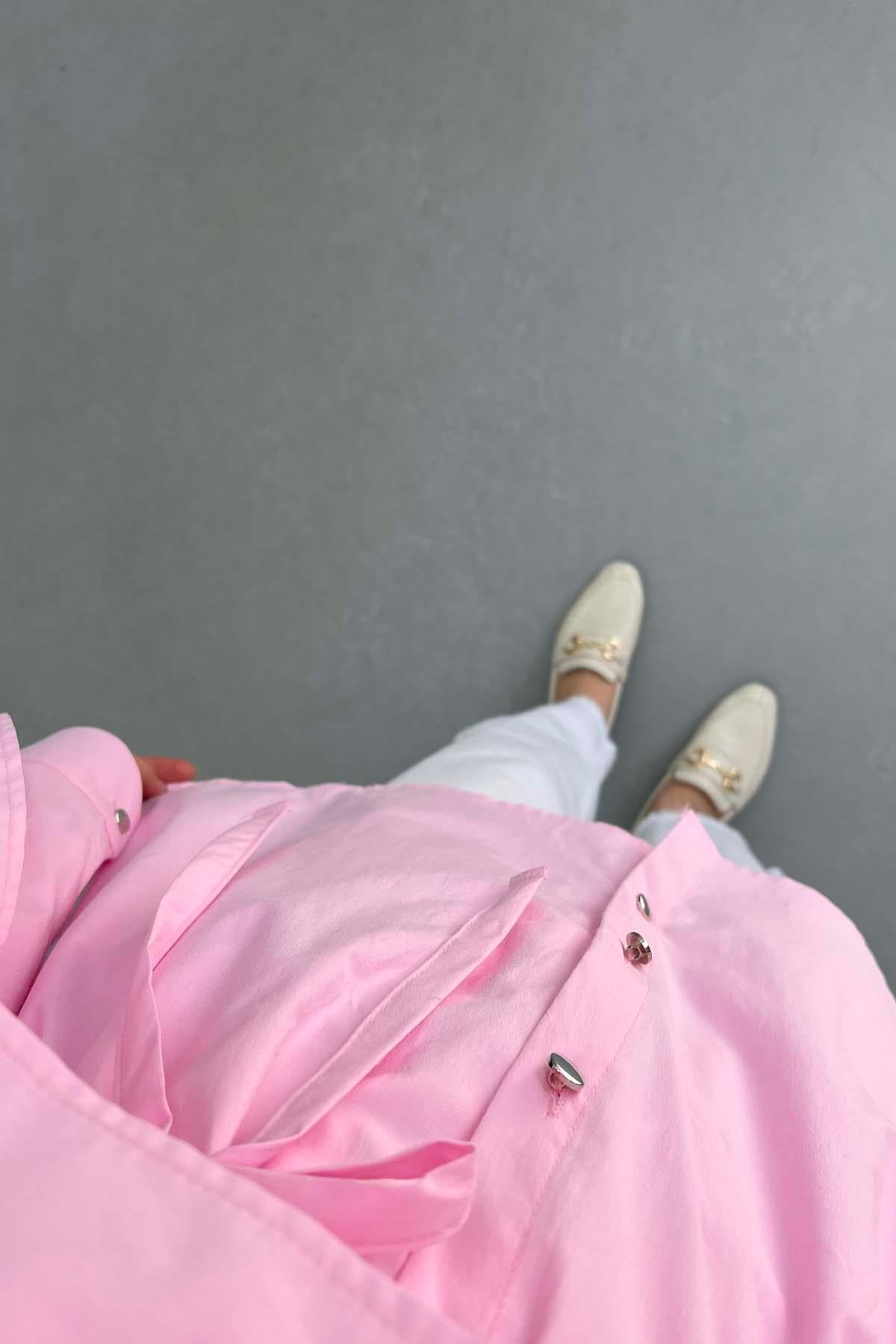Pelerin Detaylı Kuşaklı Gömlek Pembe