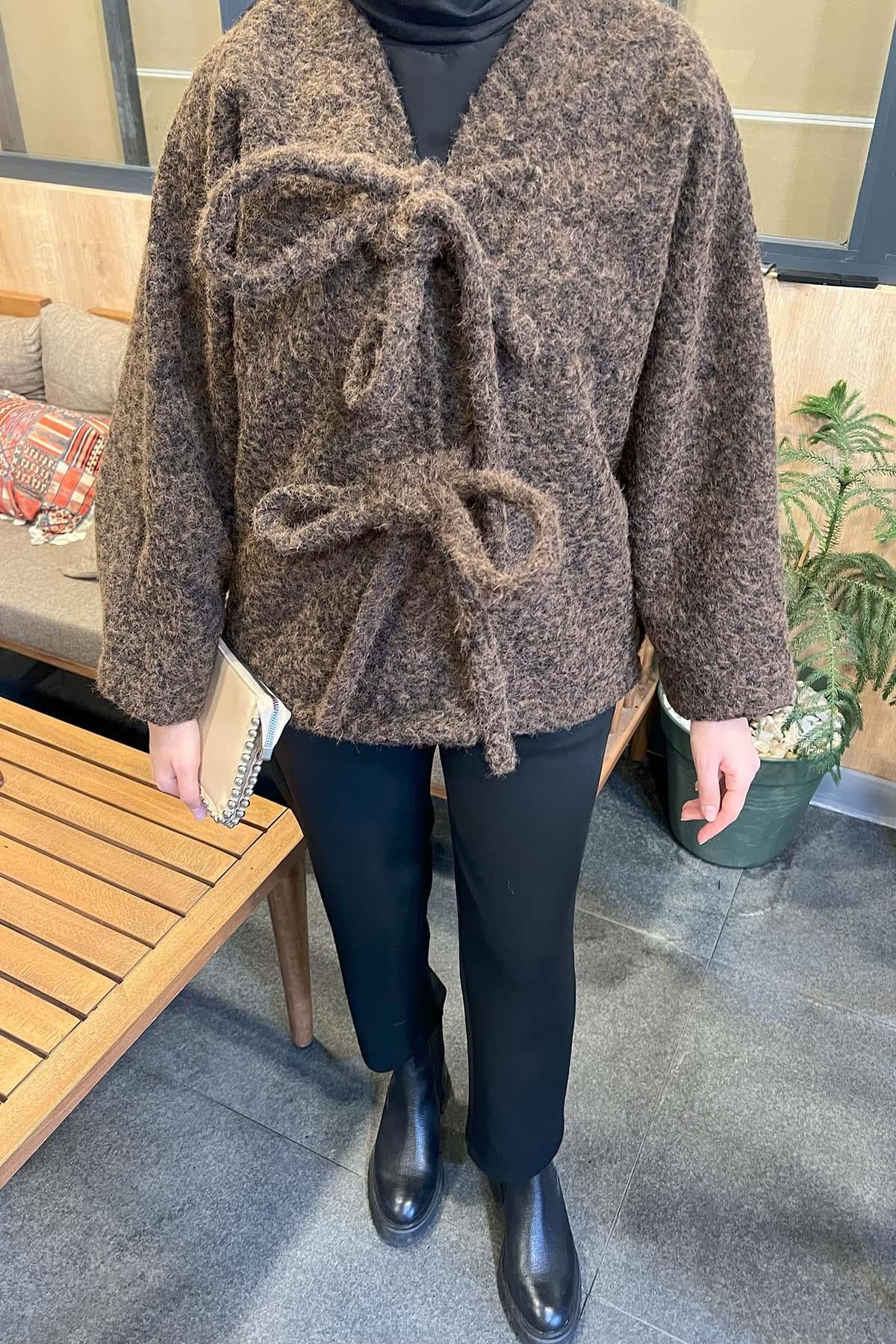 Peluş Bağlamalı Kaban Acı Kahve
