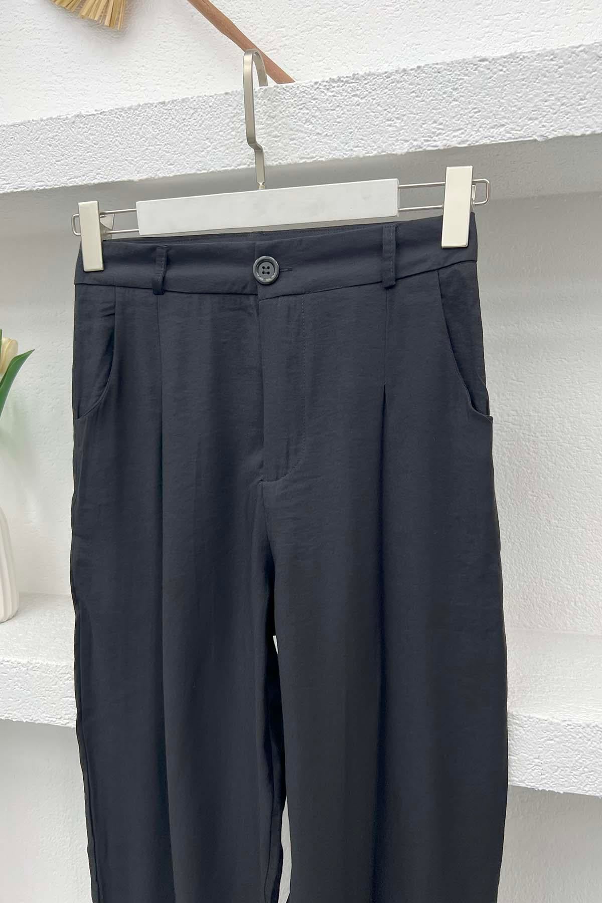 Piliseli Pantolon Siyah