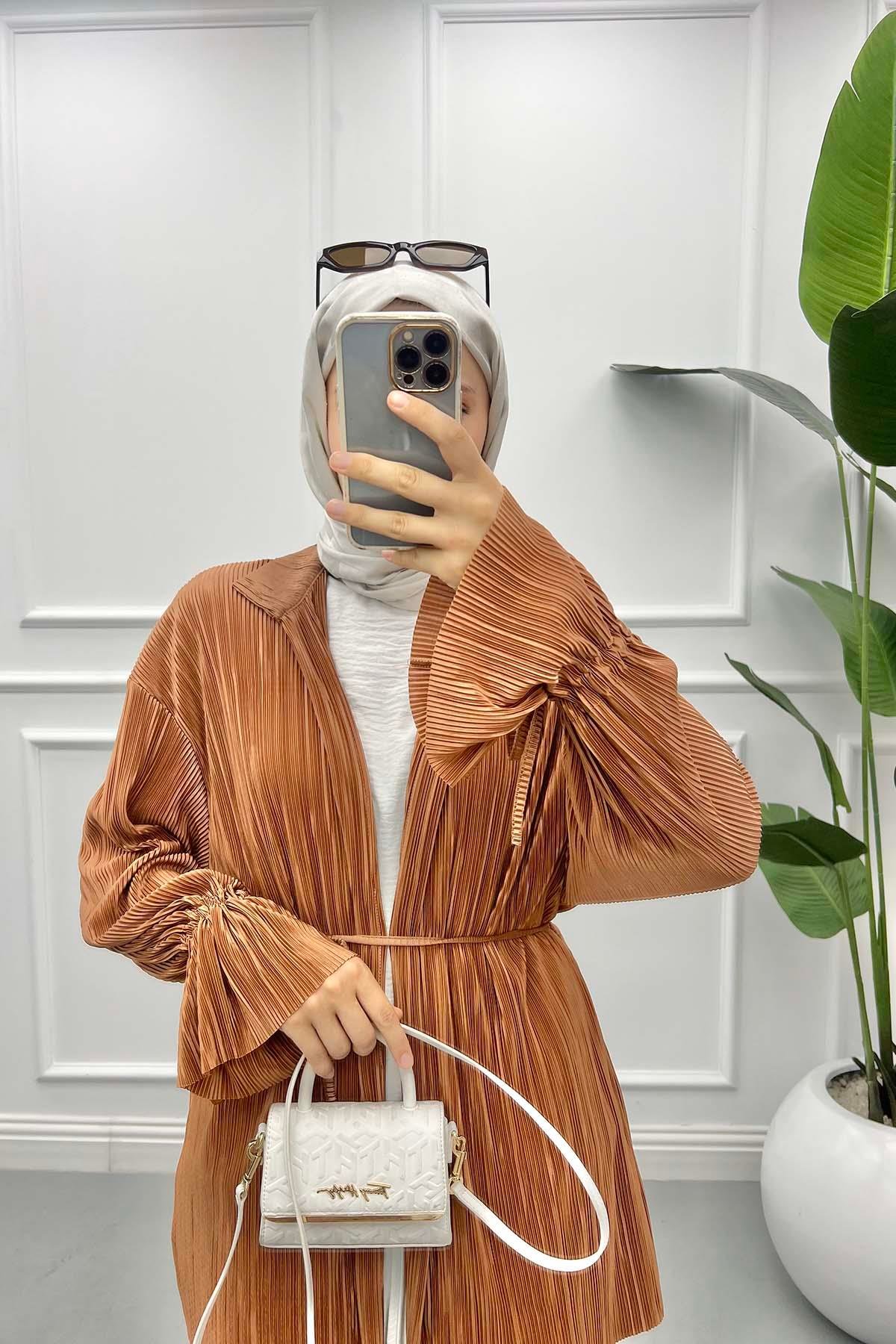 Piliseli Parlak Kimono Takım Kiremit