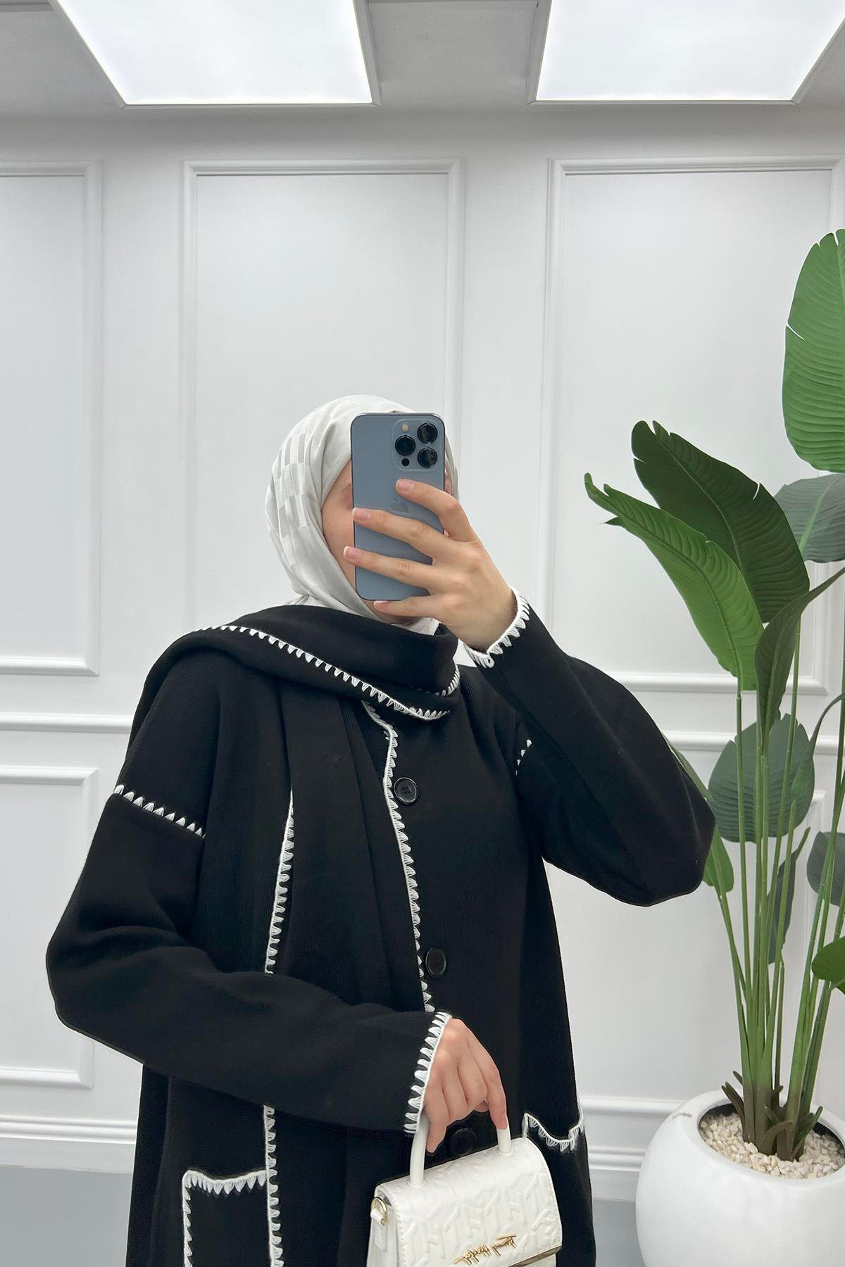 Şal Detaylı Hırka Siyah