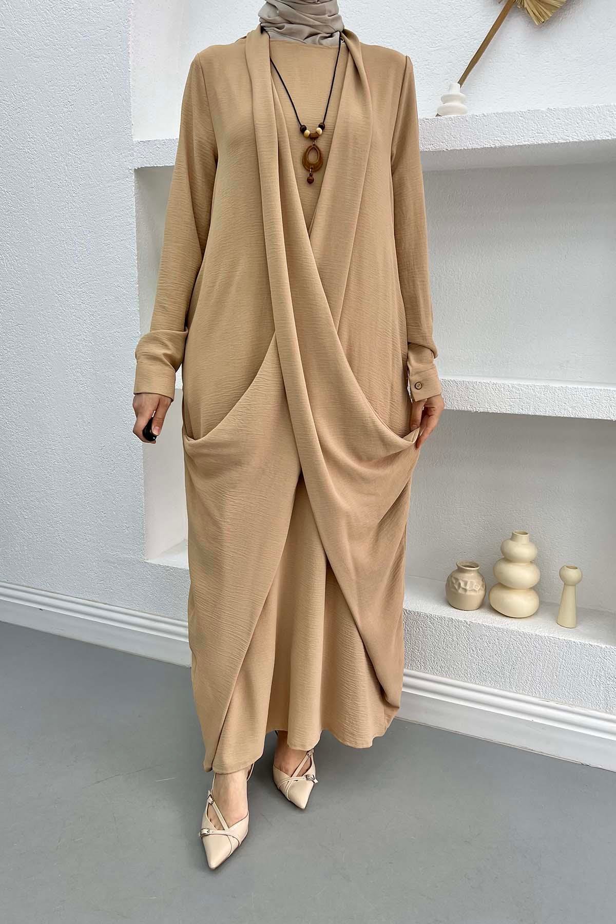 Şal Yaka Kolyeli Elbise Camel