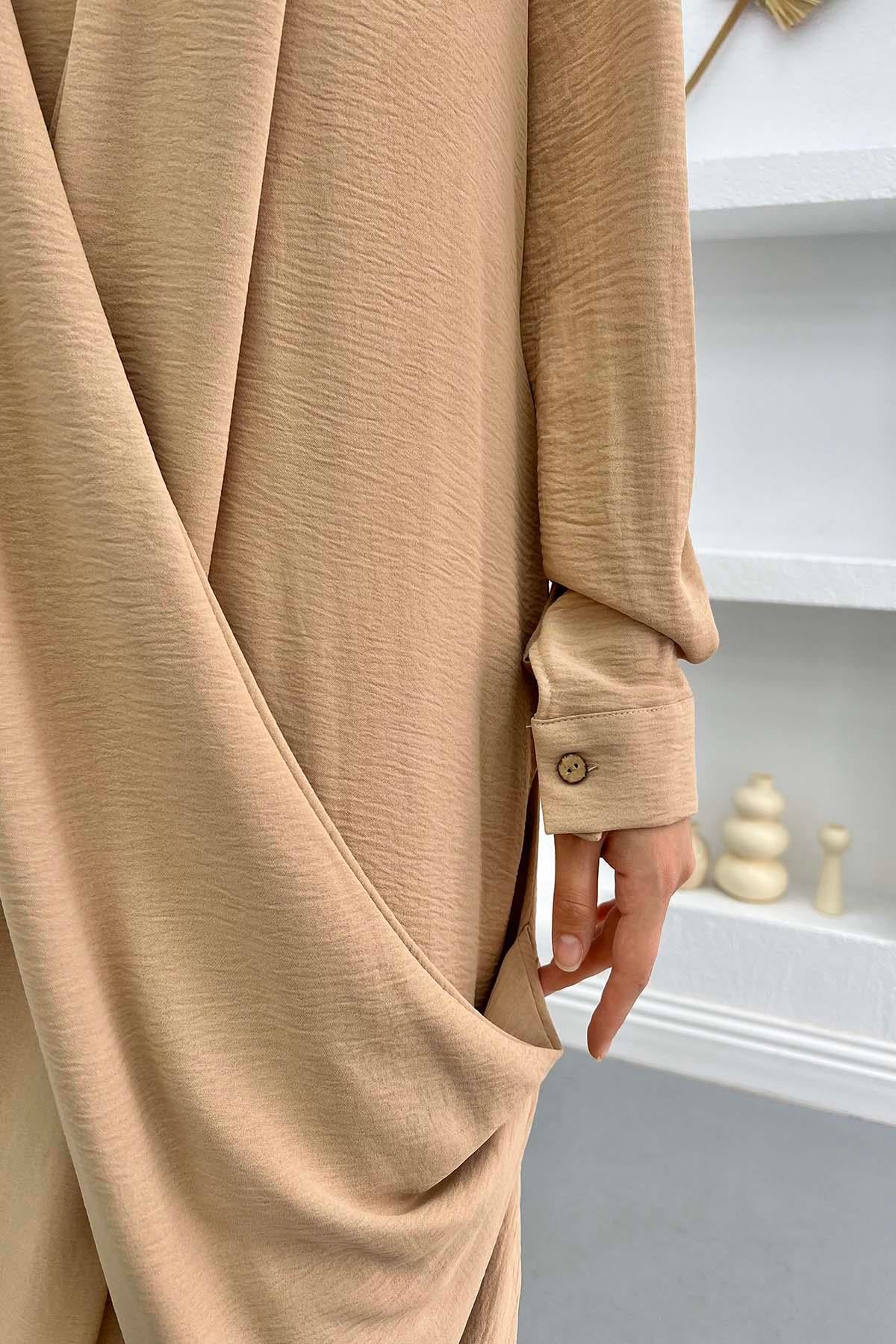 Şal Yaka Kolyeli Elbise Camel