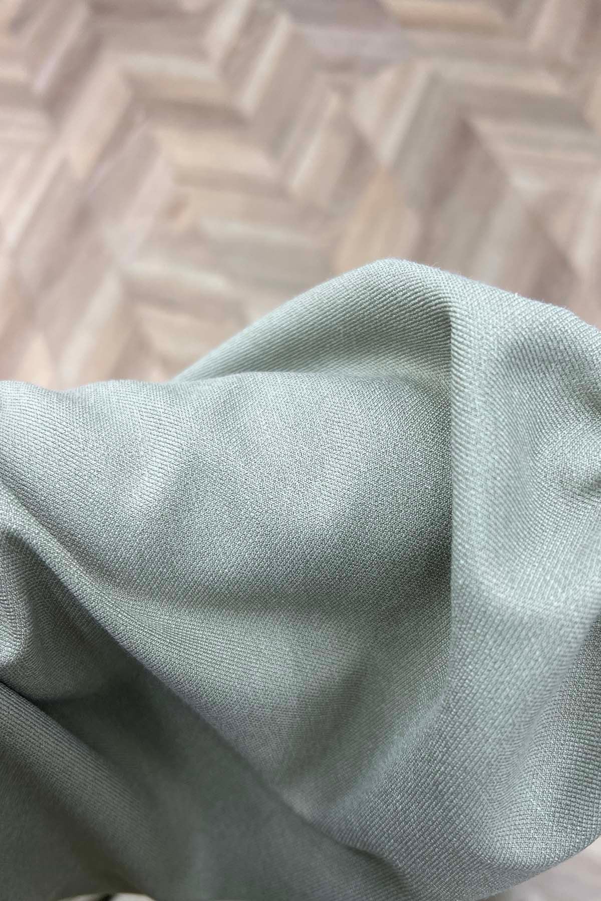 Seyyar Fularlı Asil Takım Bej