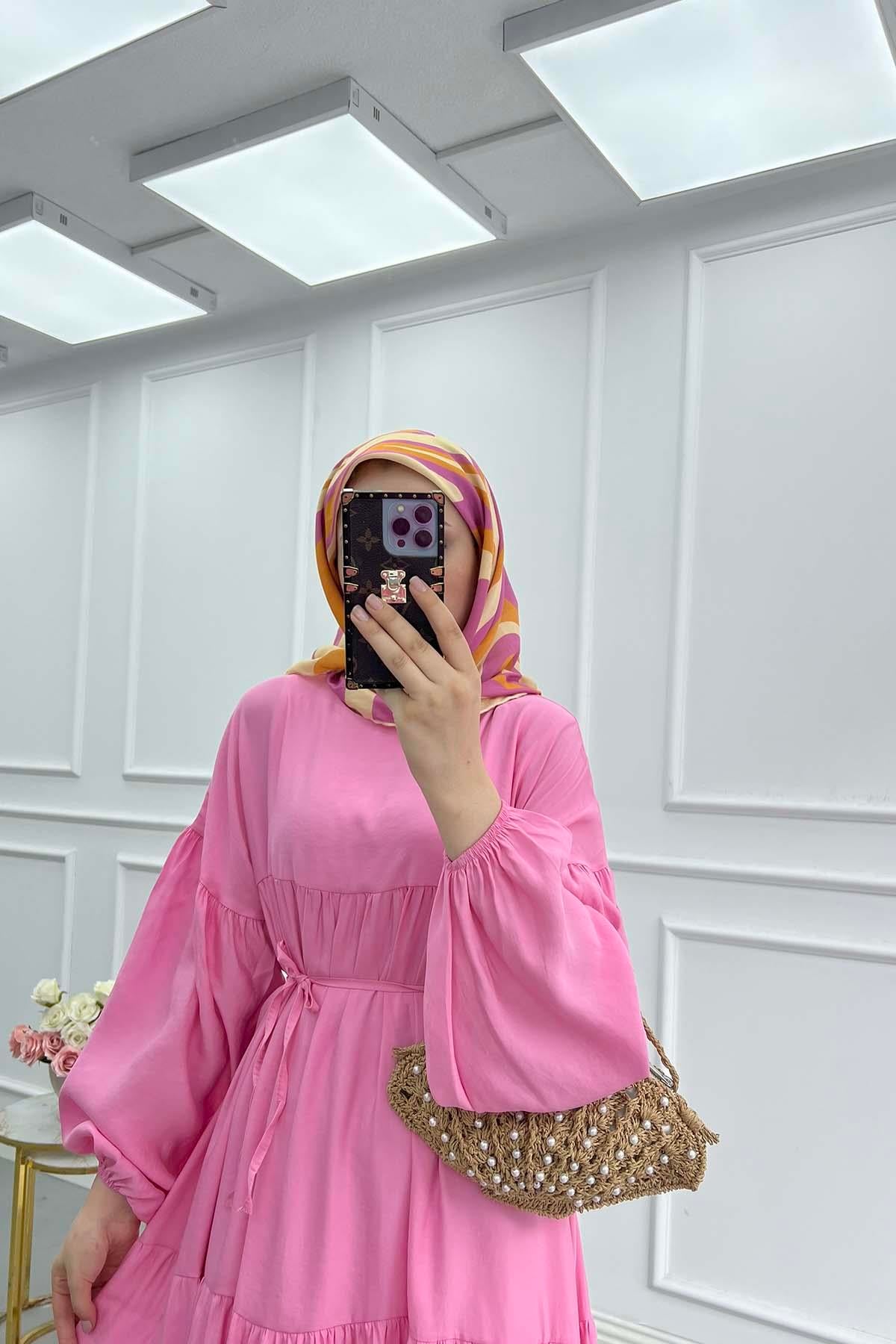 Seyyar Kuşaklı Elbise Pembe