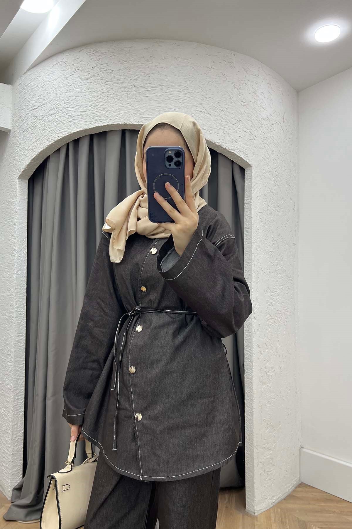 Simetrik Tasarım Kemerli Pantalonlu Kot Takım Kahve