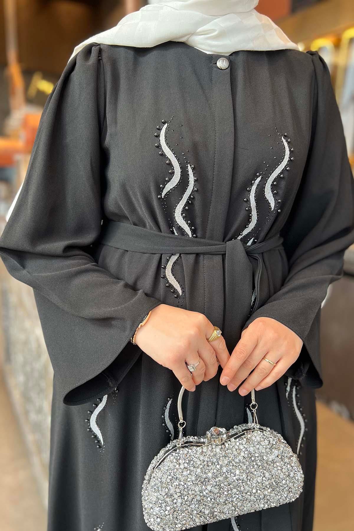 Sırma İşlemeli Kuşaklı Kaftan Elbise Siyah