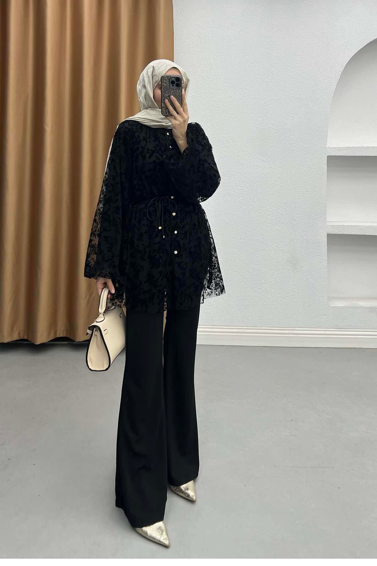 Taş Düğmeli Floral Nakışlı İçlikli Tül Gömlek Siyah