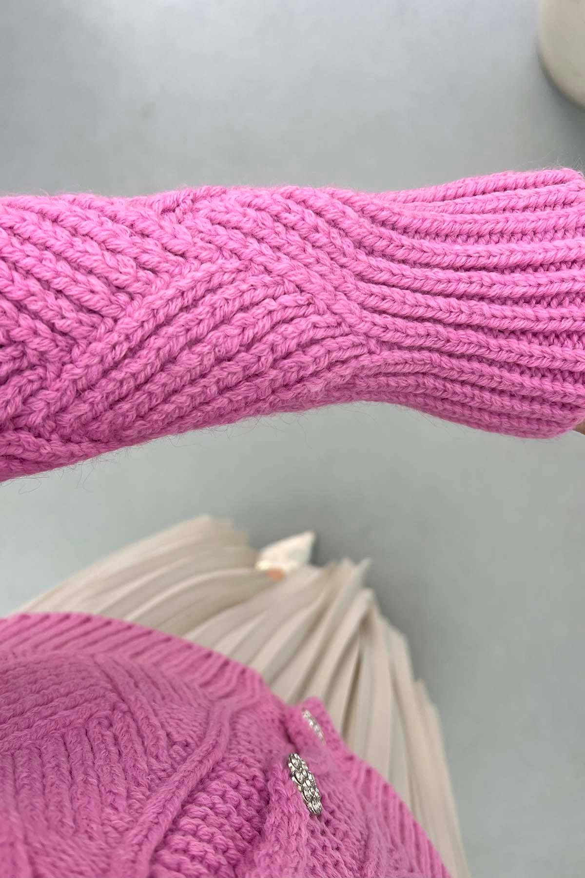Taş Düğmeli Örgü Hırka Pembe