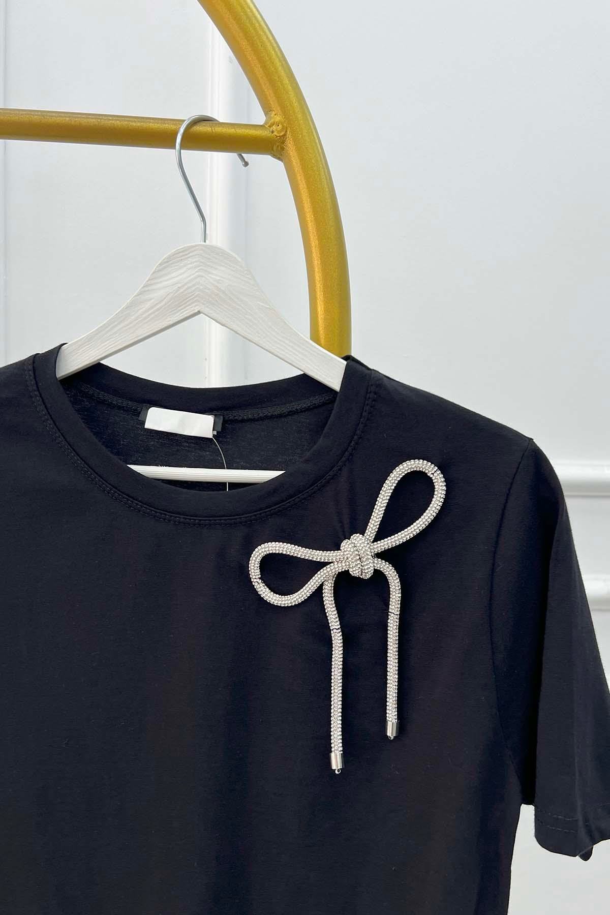 Taşlı Fiyonk Detaylı Tshirt Siyah
