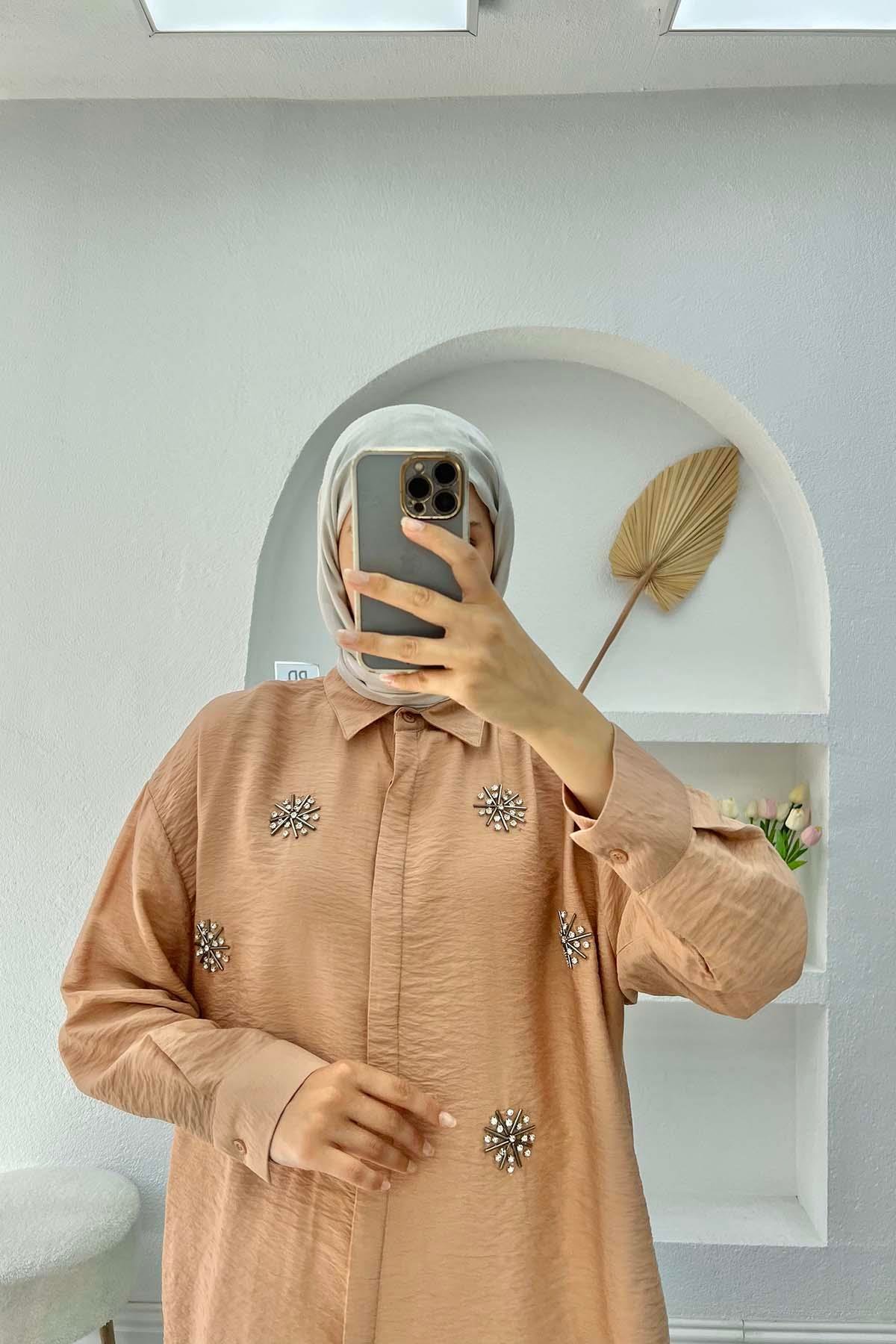 Taşlı Gömlek Camel