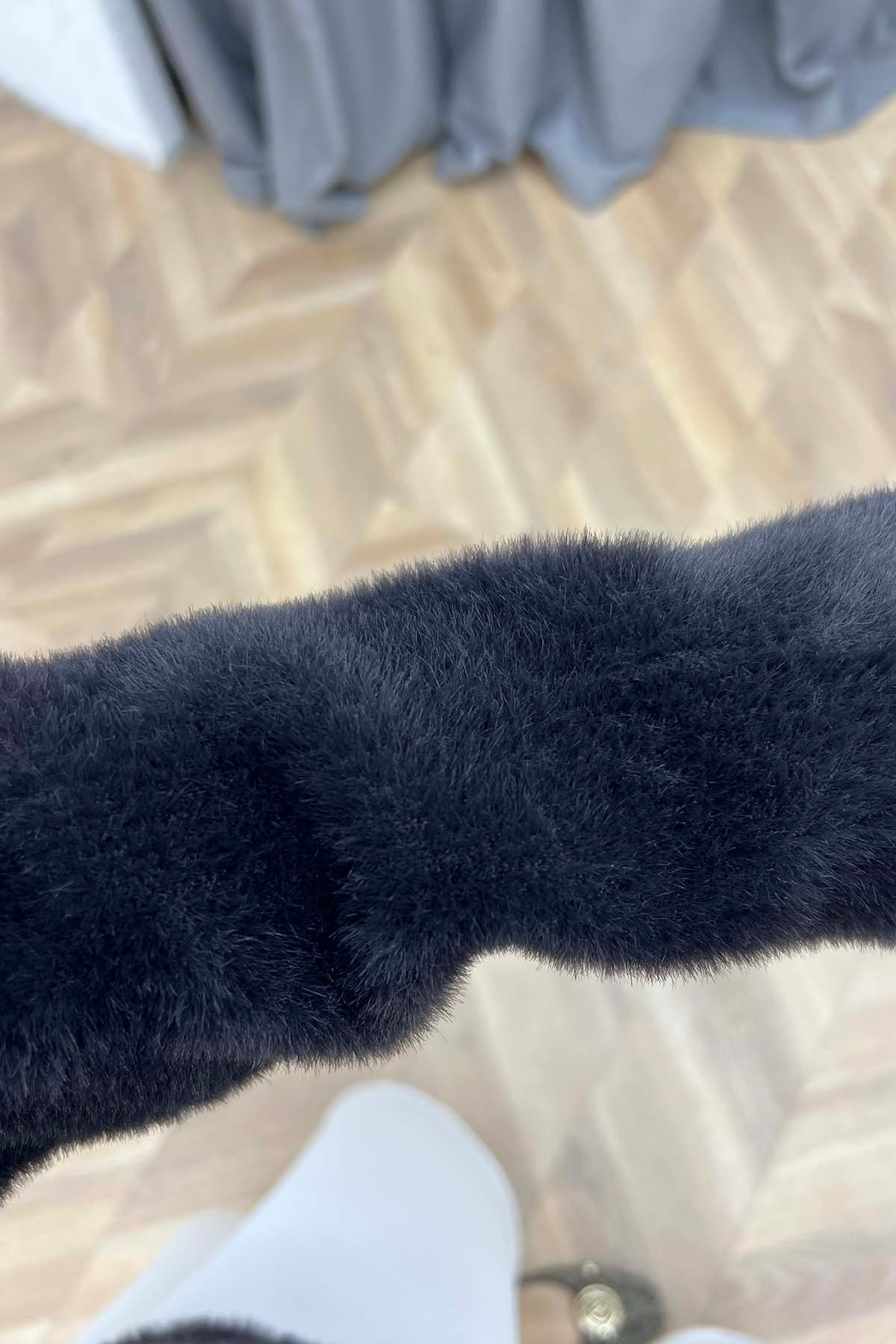 Taşlı ve Çiçek İşlemeli Angora Hırka Koyu Kahve