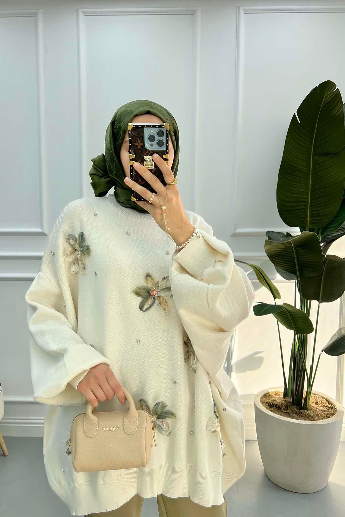 Tül Çiçekli Oversize Kazak Ekru
