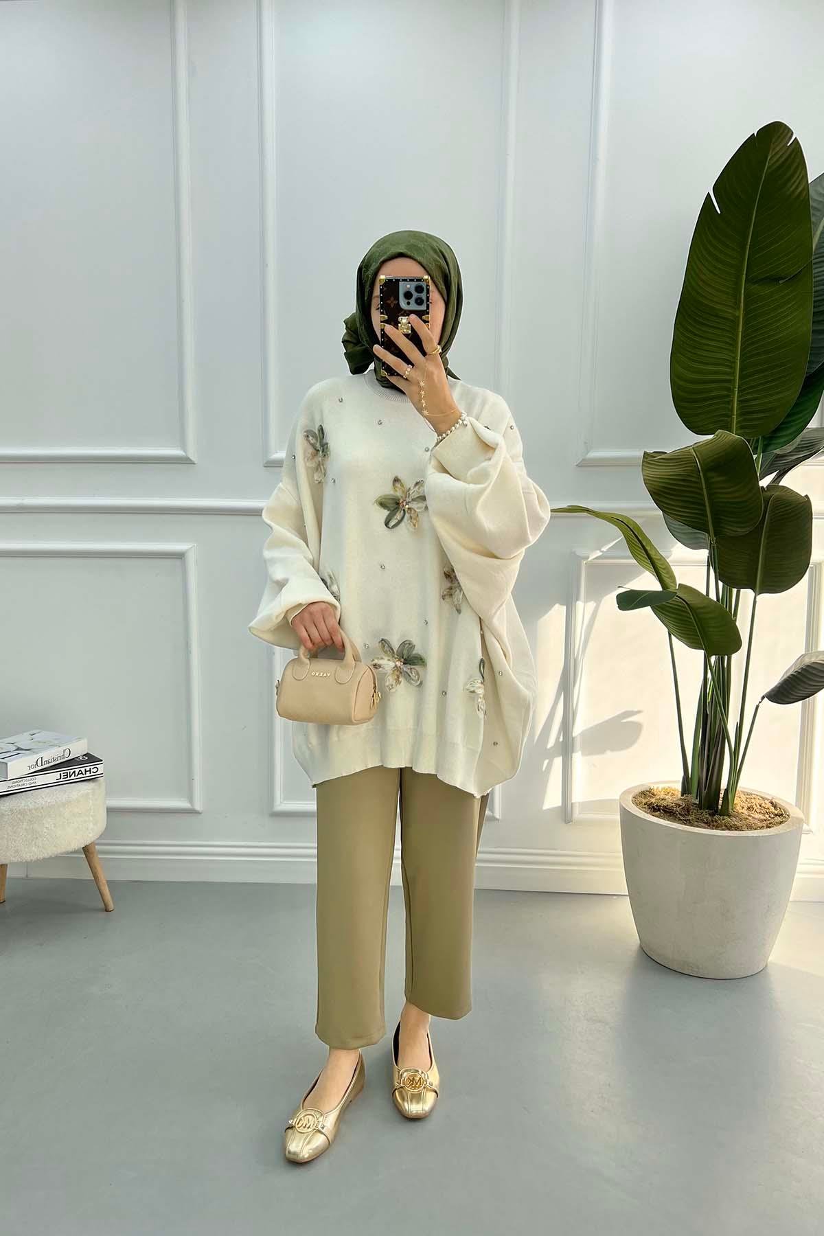 Tül Çiçekli Oversize Kazak Ekru