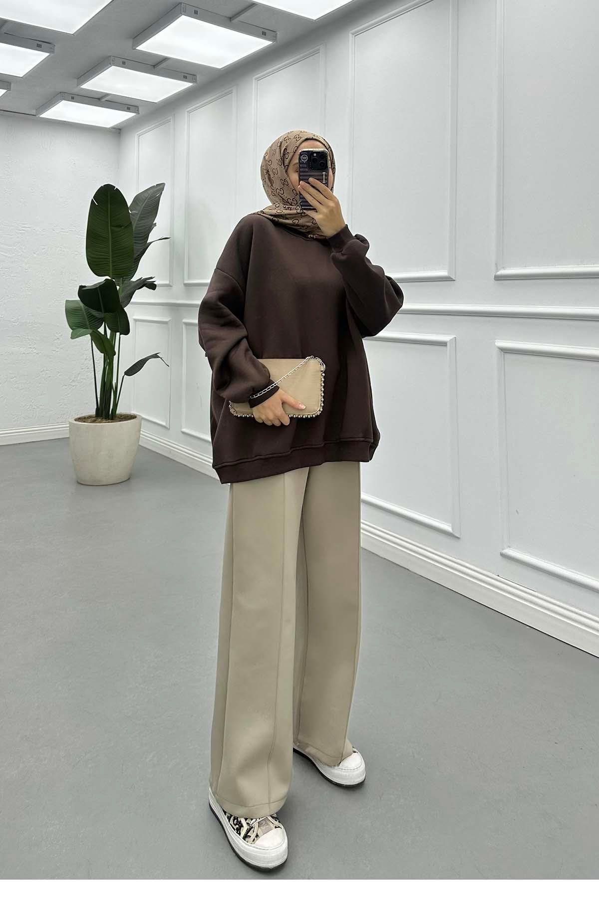 Üç İplik Bisiklet Yaka Sweatshirt Kahve