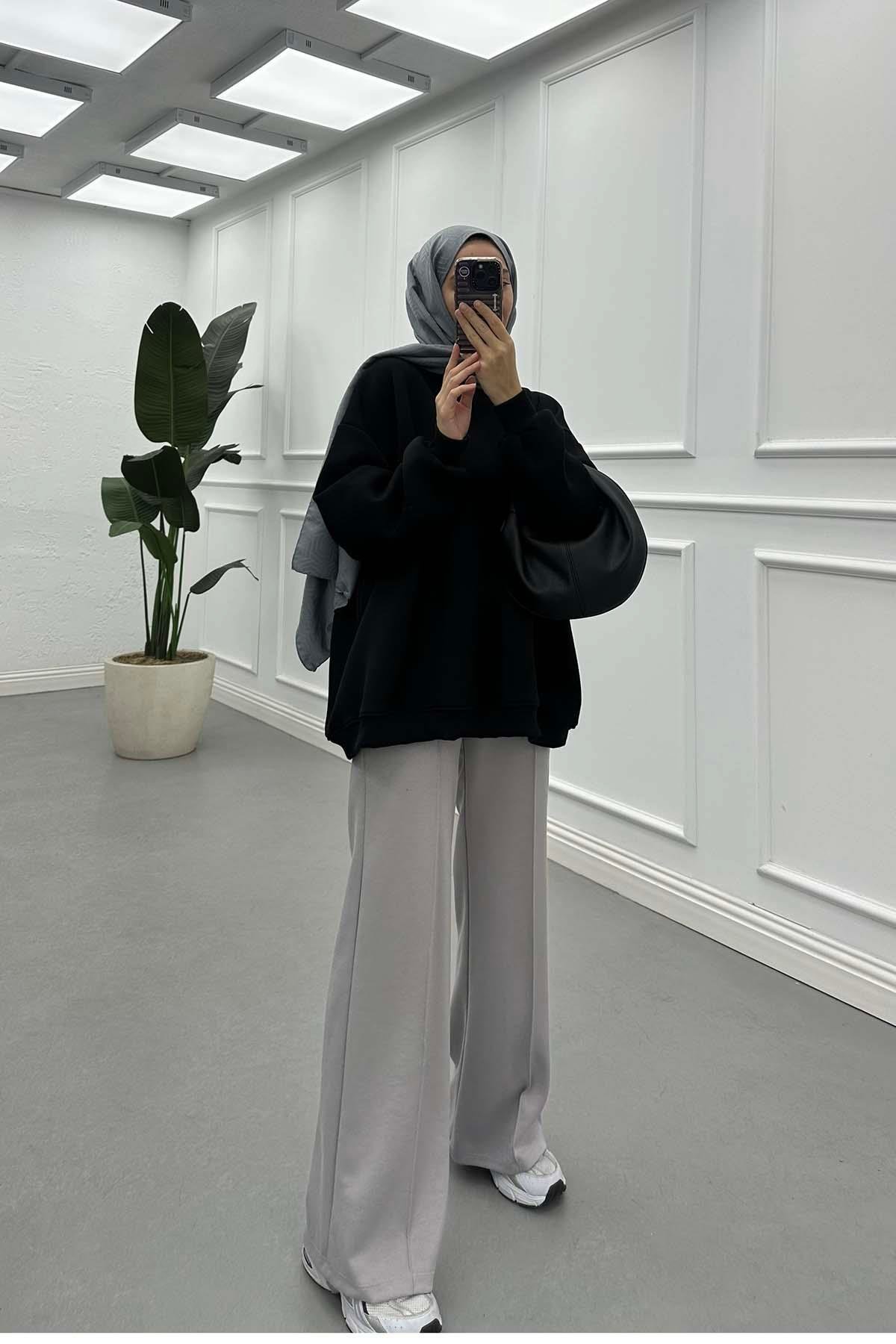Üç İplik Bisiklet Yaka Sweatshirt Siyah