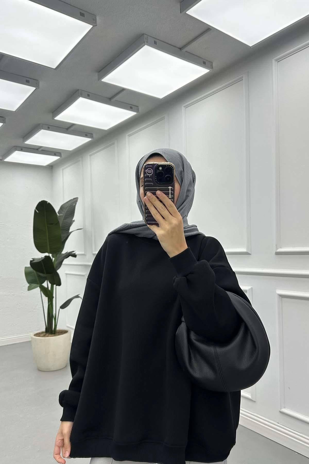 Üç İplik Bisiklet Yaka Sweatshirt Siyah