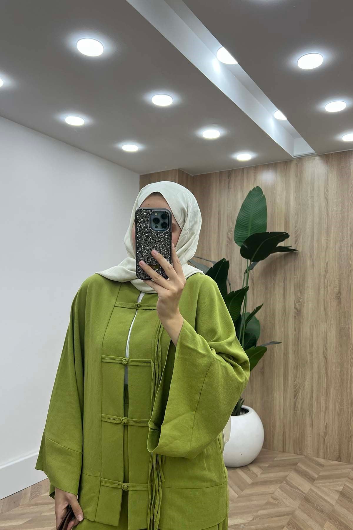 Uzak Doğu Esintili Keten Takım Ada Çayı