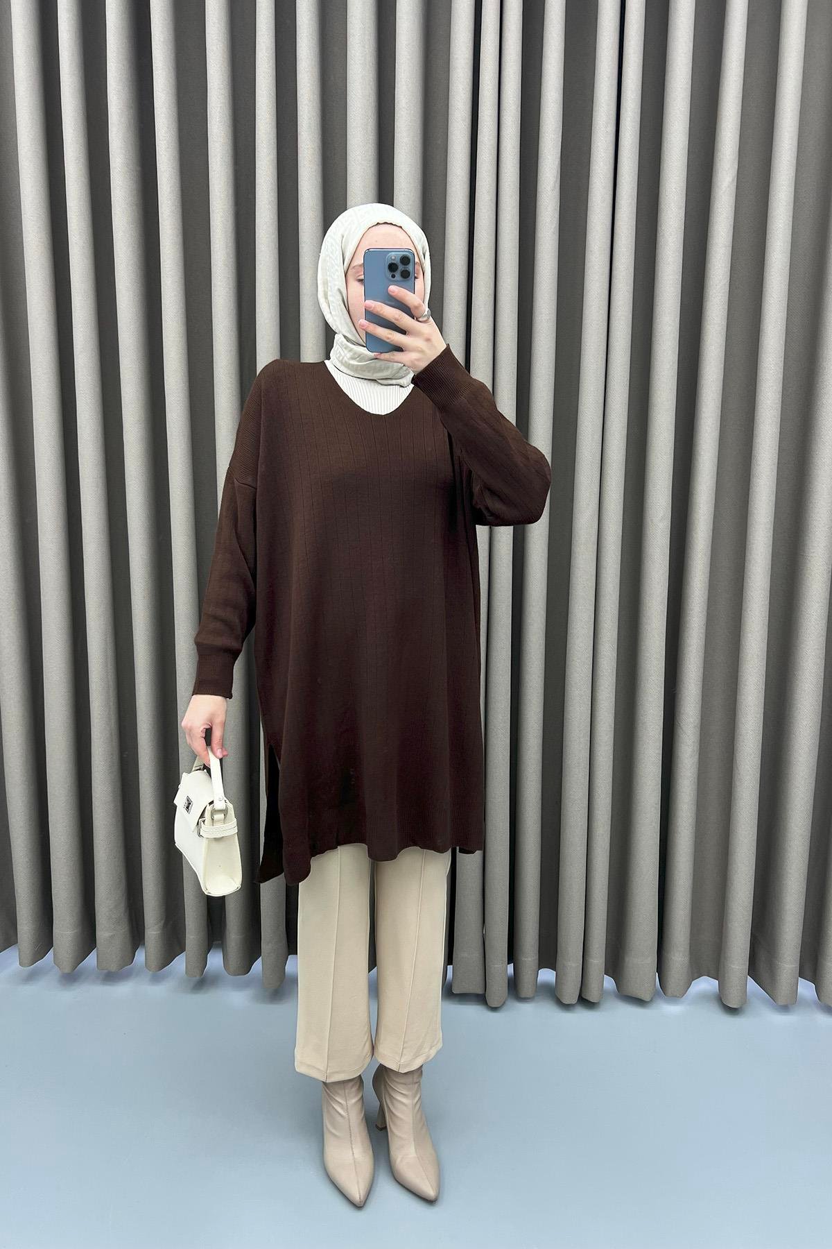 V Yaka Tunik Acı Kahve
