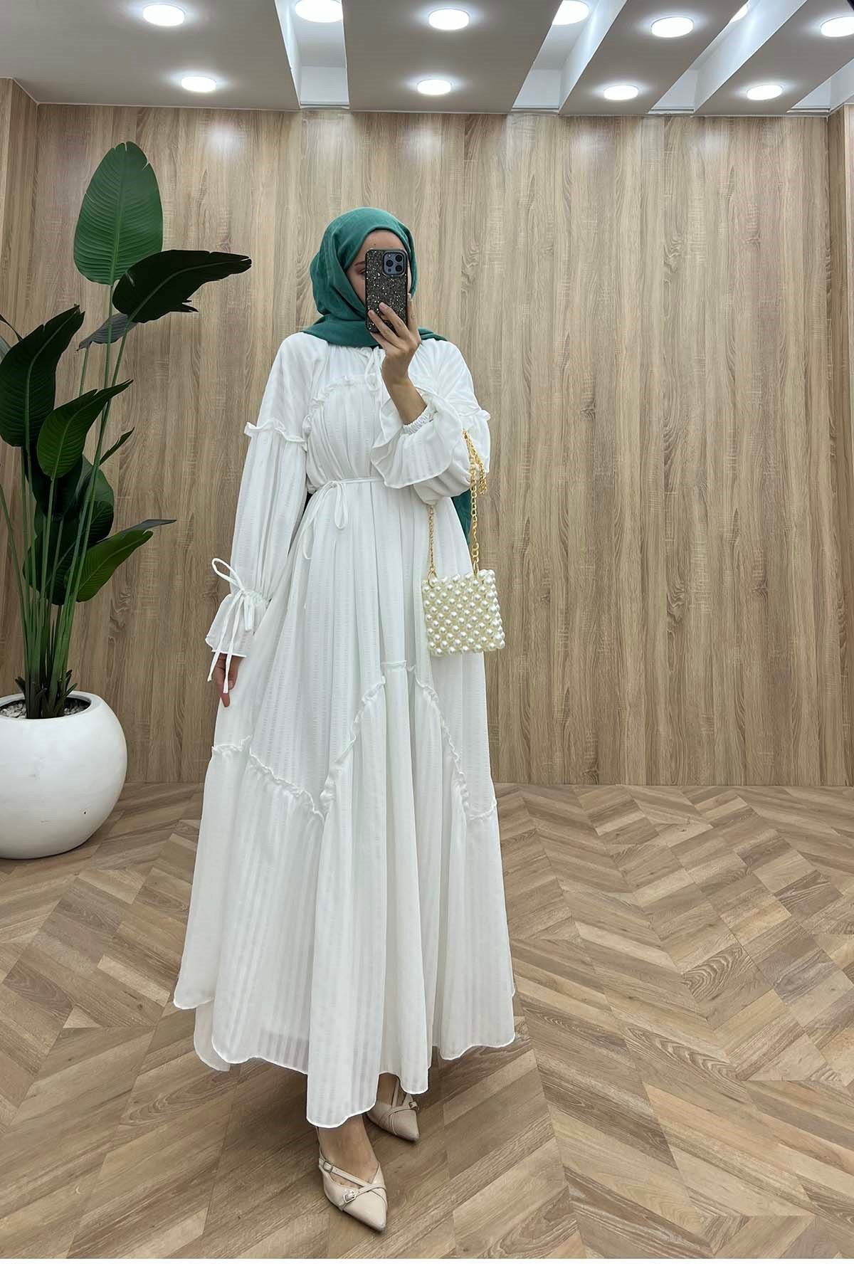 Victoria Kesim Seyyar Kuşaklı Prenses Elbise Beyaz