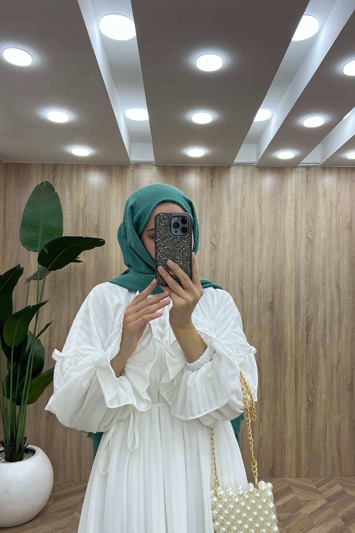 Victoria Kesim Seyyar Kuşaklı Prenses Elbise Beyaz
