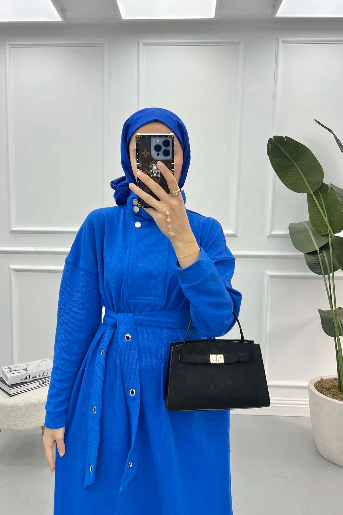 Yaka Çıtçıtlı Kemerli Elbise Saks Mavi