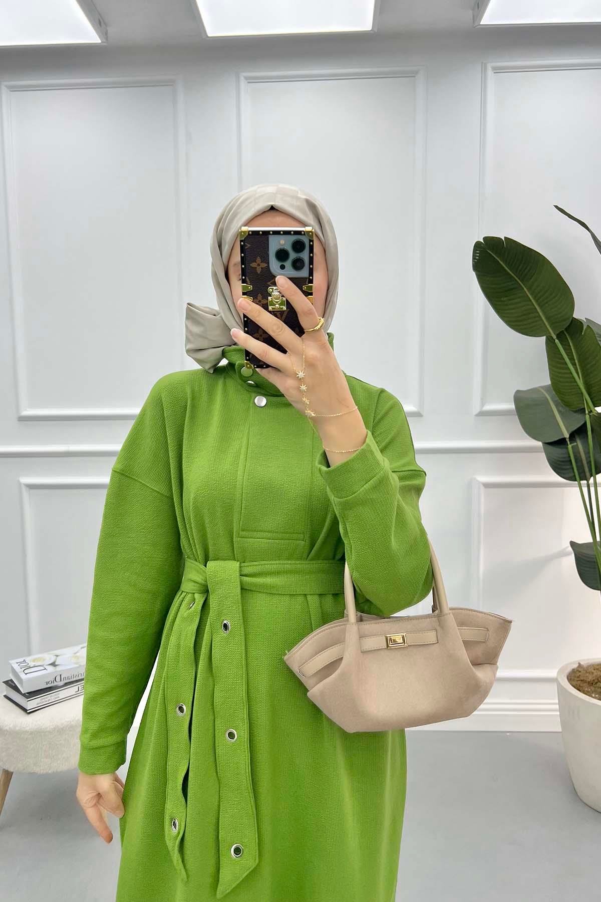 Yaka Çıtçıtlı Kemerli Elbise Yeşil