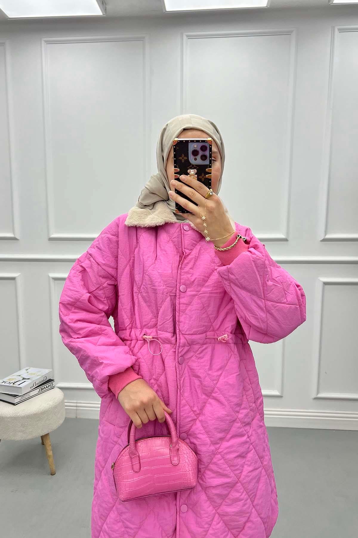Yakası Kürklü Kapitone Mont Pembe