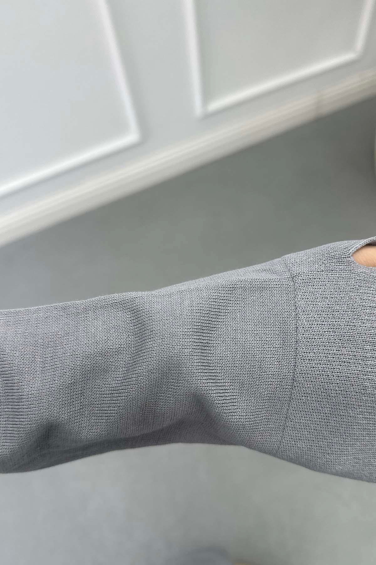 Yakası Taş Detaylı Merserize Elbise Gri