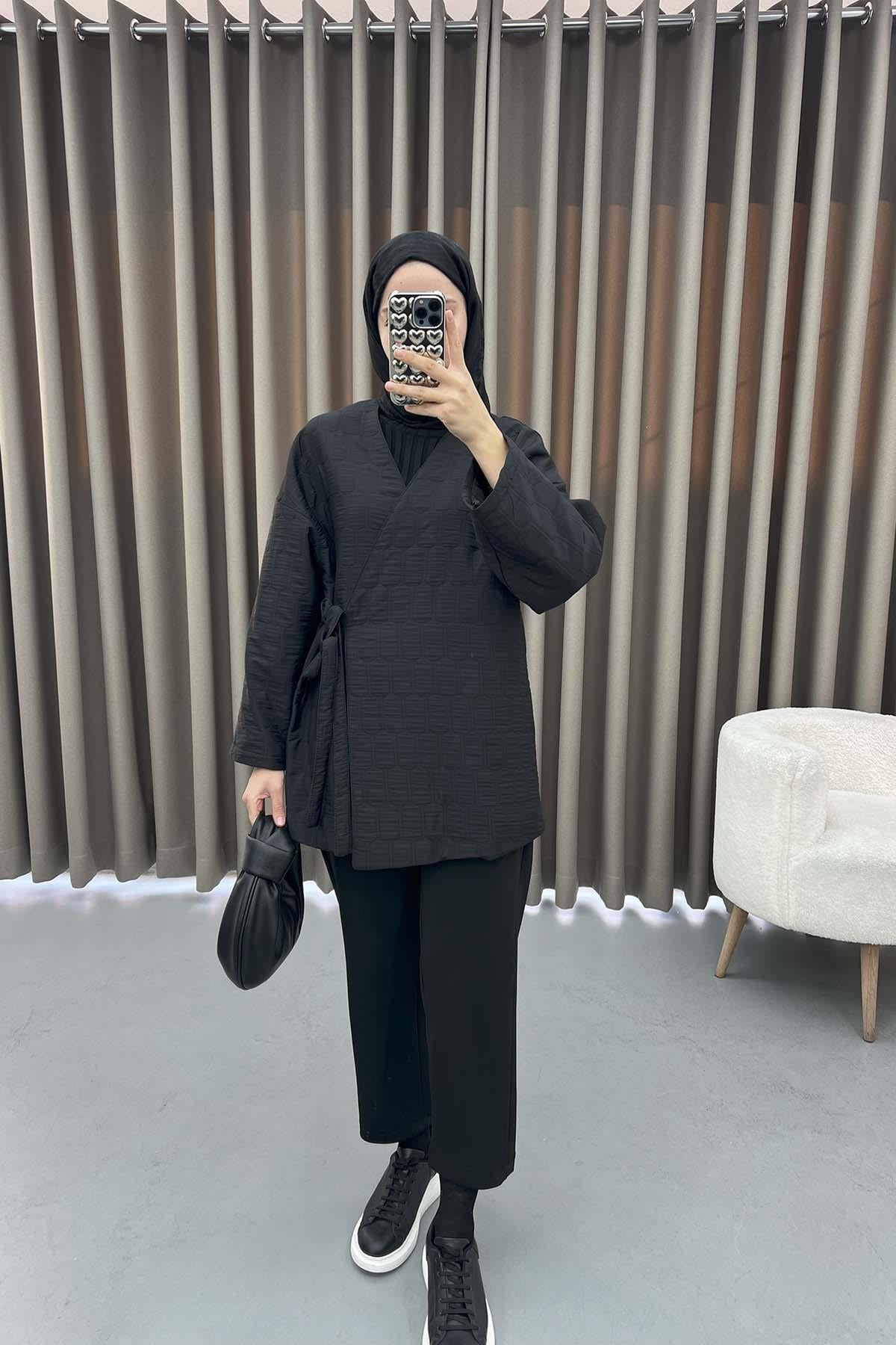 Yan Bağlamalı Kapitone Kimono Siyah