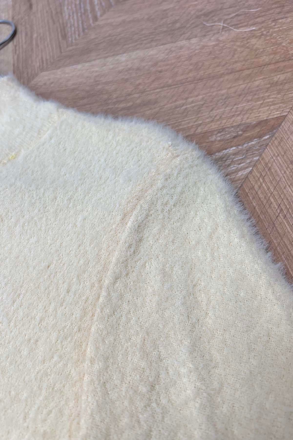 Yan Çıtçıtlı Sakallı Kazak Sarı