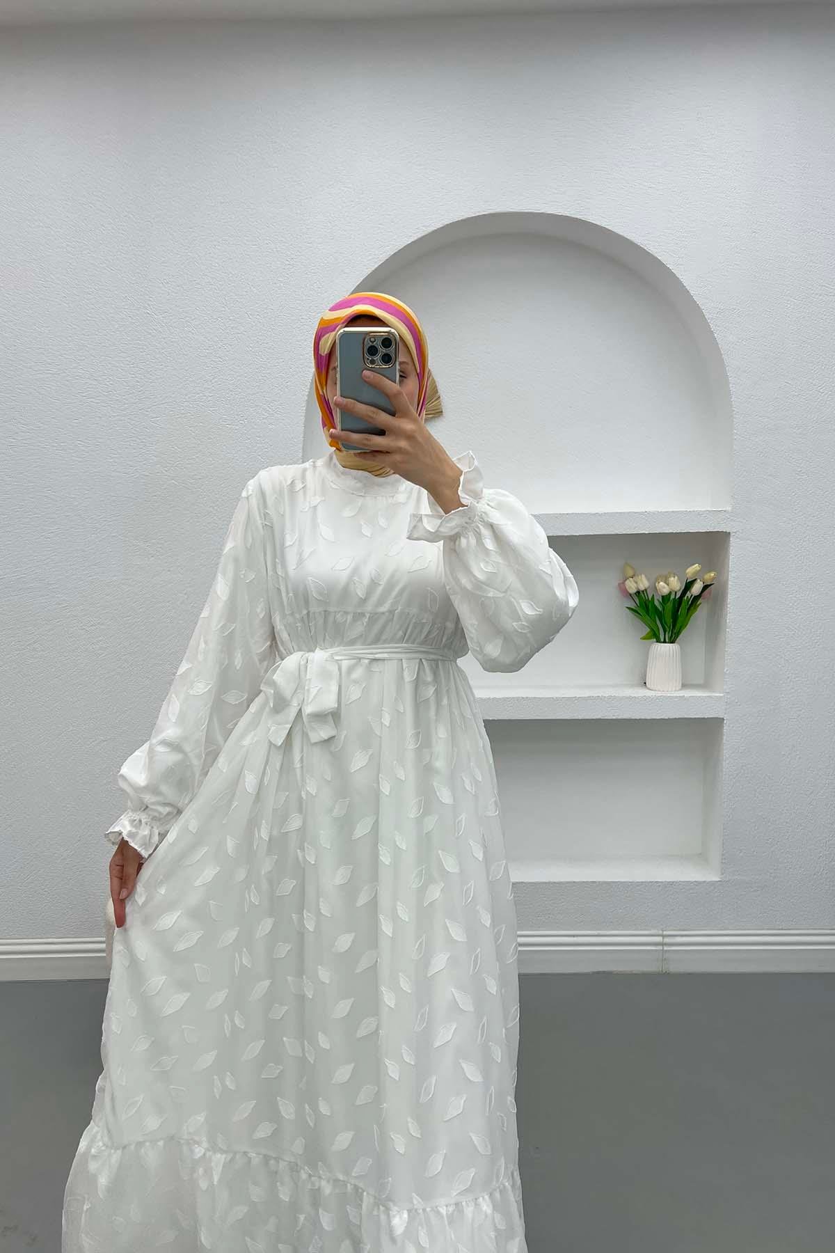 Yaprak Desenli Elbise Beyaz