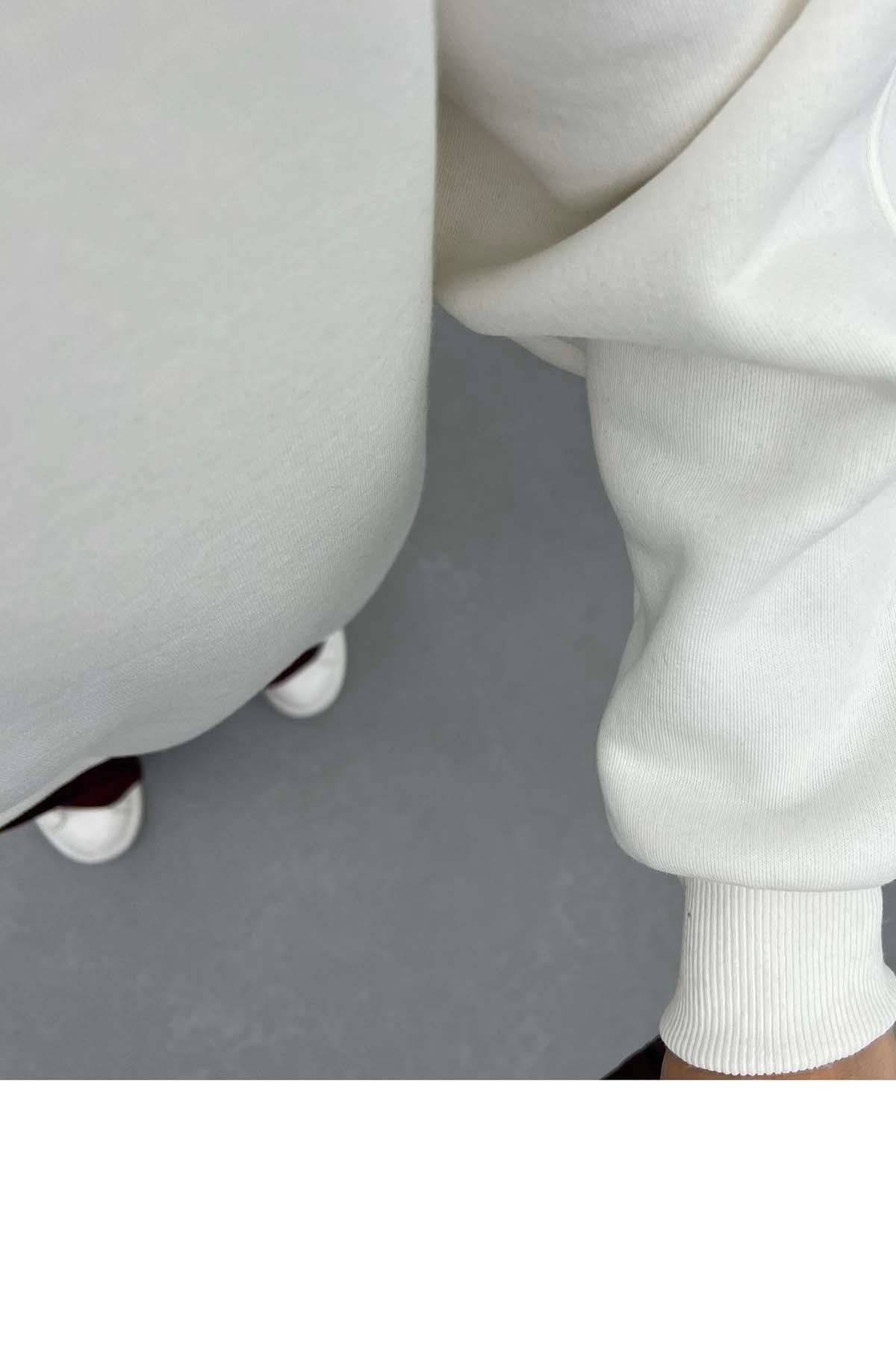 Yarım Fermuar Üç İplik Sweatshirt Beyaz