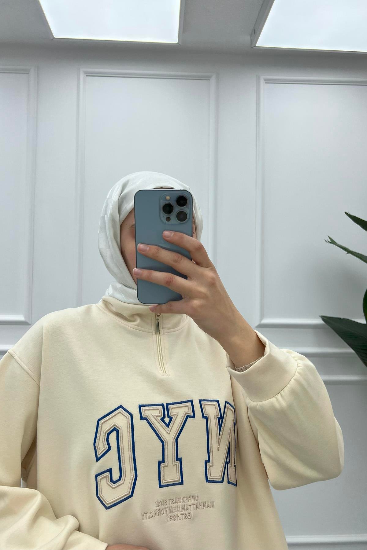 Yarım Fermuarlı Sweatshirt Ekru