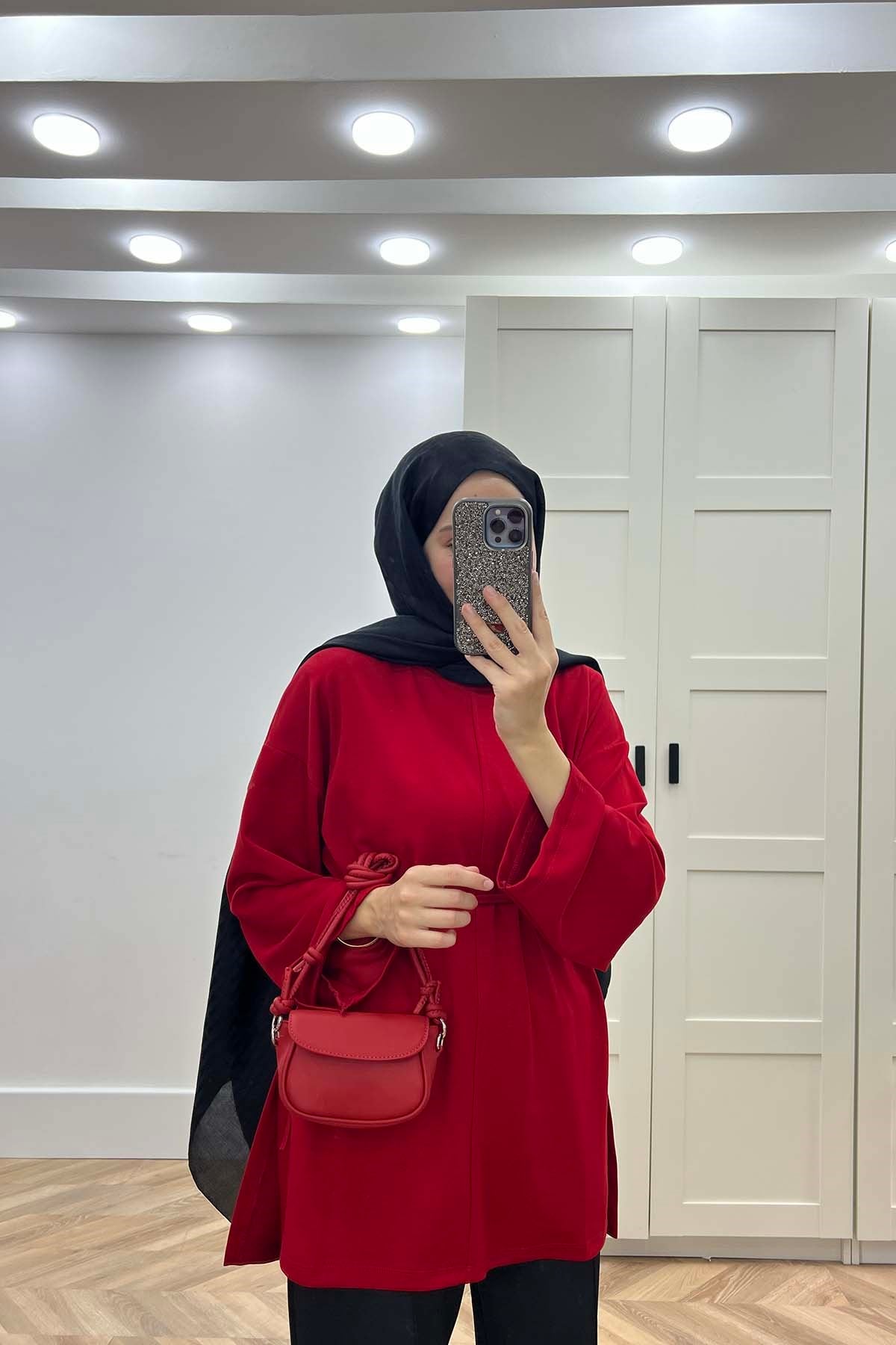 Yırtmaçlı Kemerli Sweatshirt Kırmızı