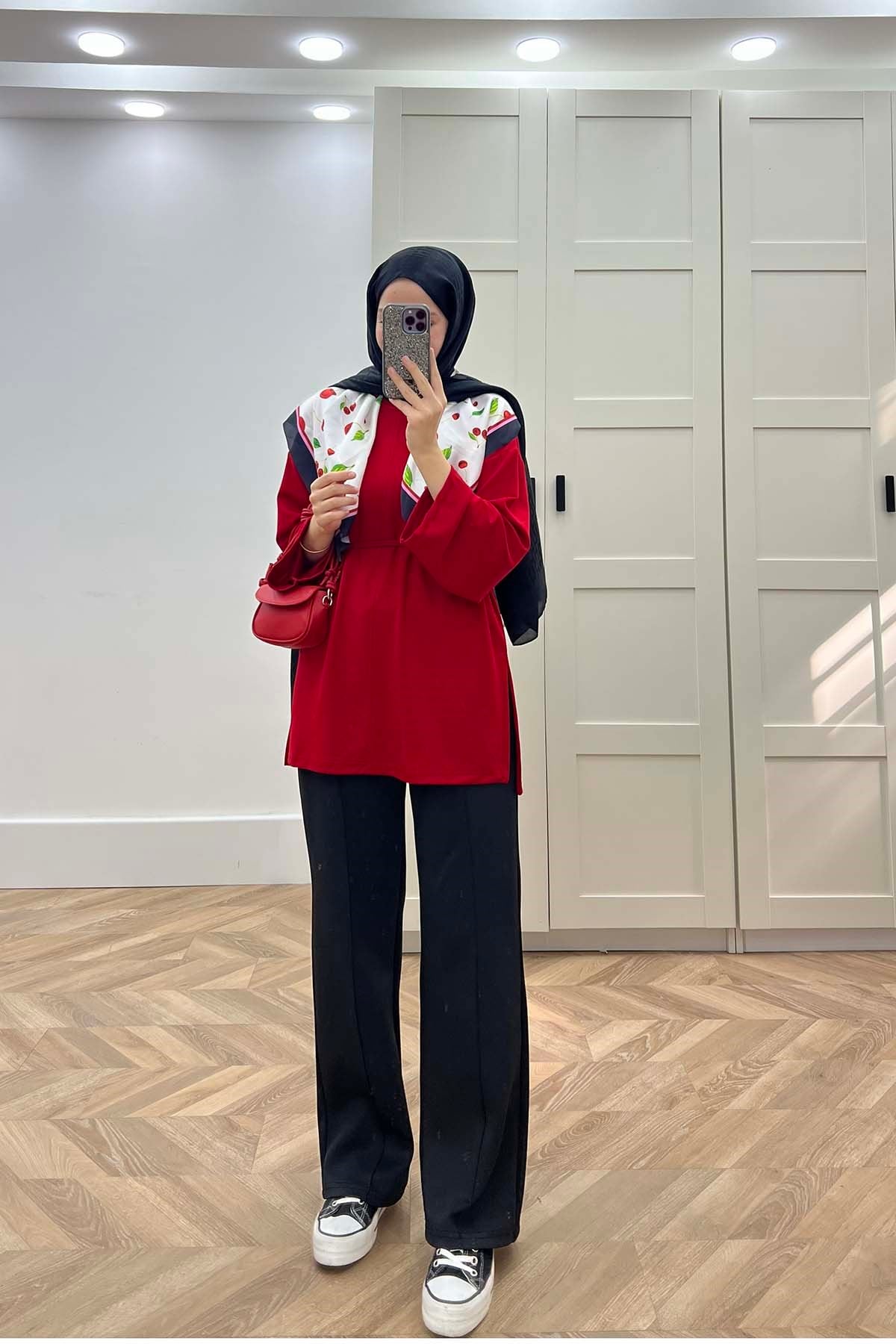 Yırtmaçlı Kemerli Sweatshirt Kırmızı