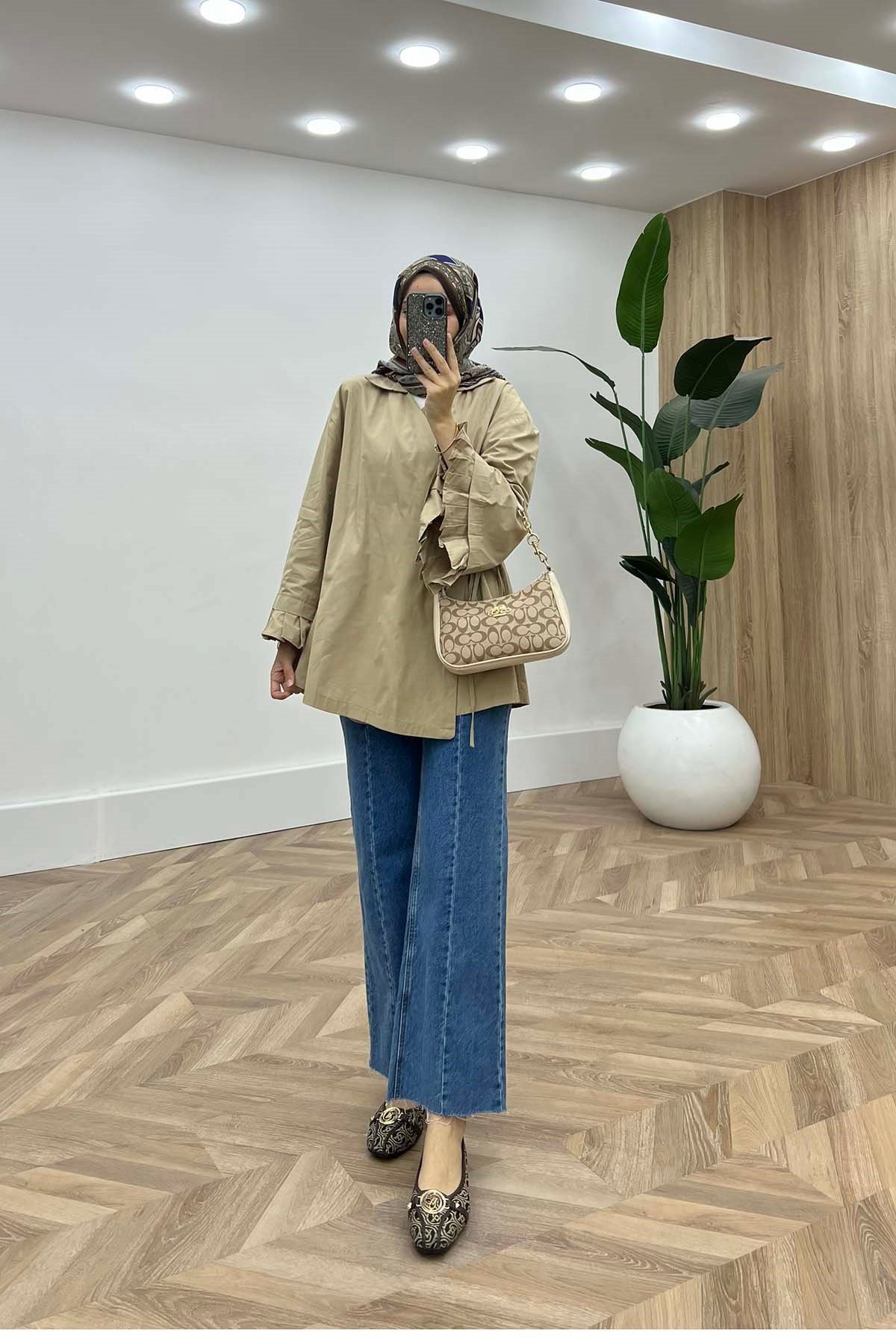 Zarif Pile Detaylı Modern Kimono Krem