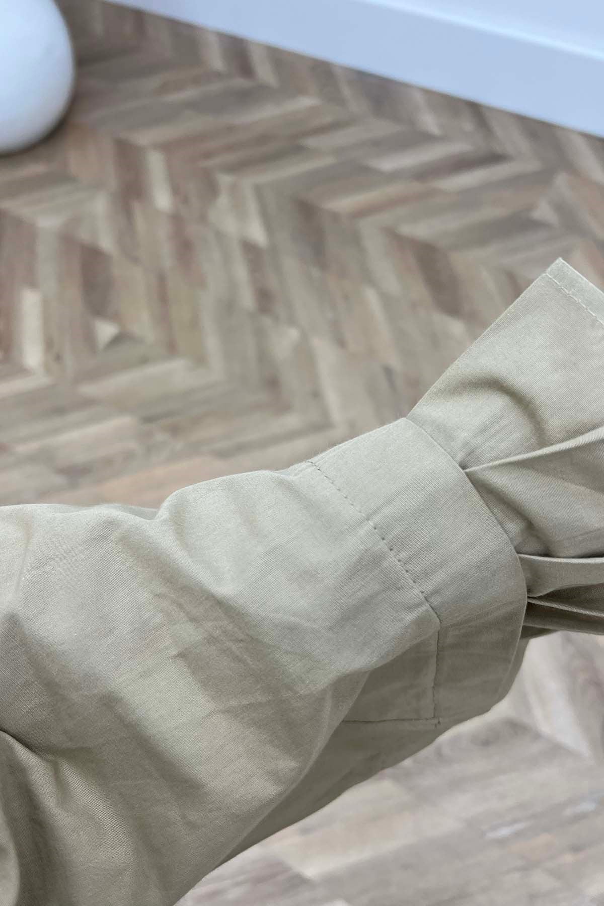Zarif Pile Detaylı Modern Kimono Krem