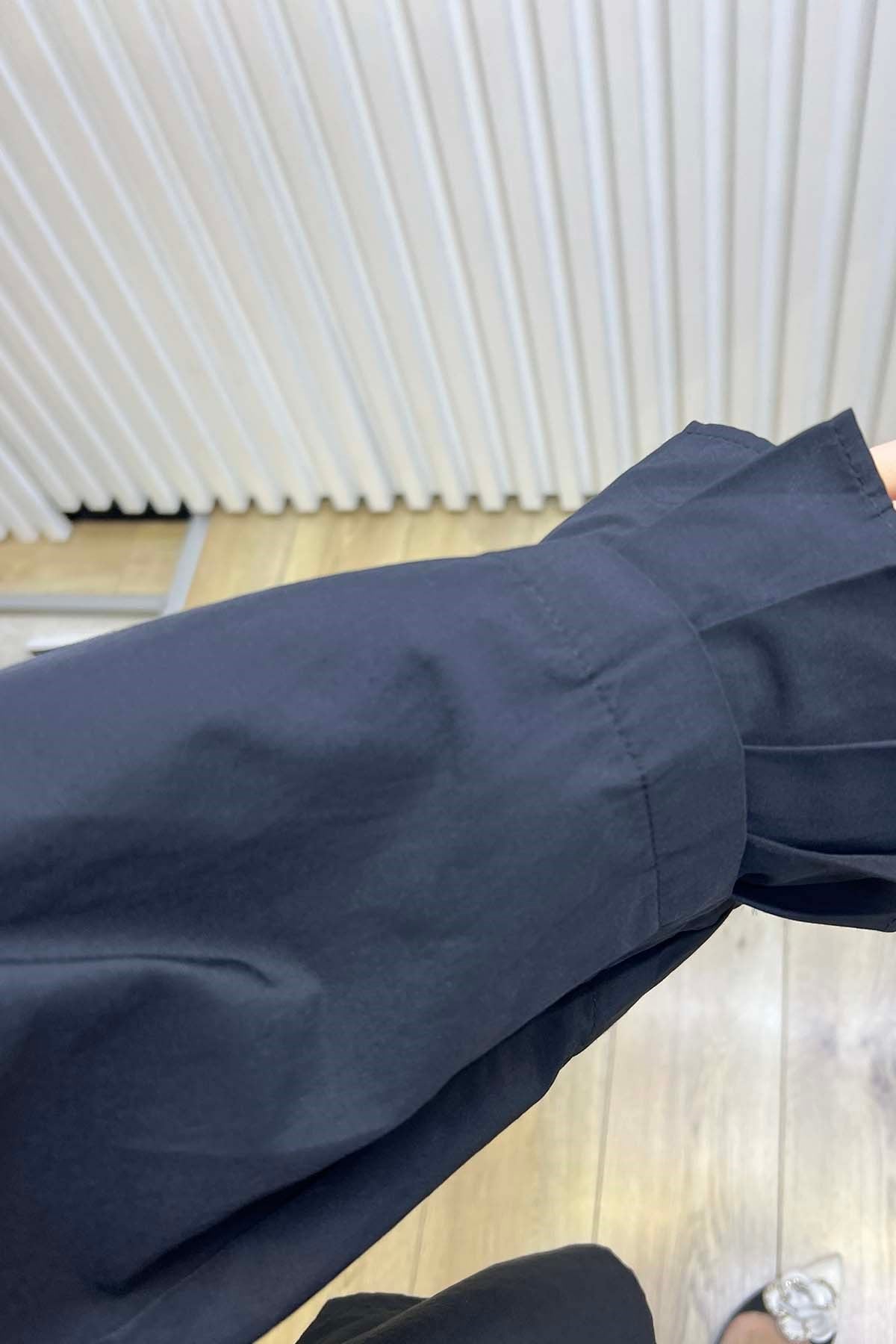 Zarif Pile Detaylı Modern Kimono Siyah