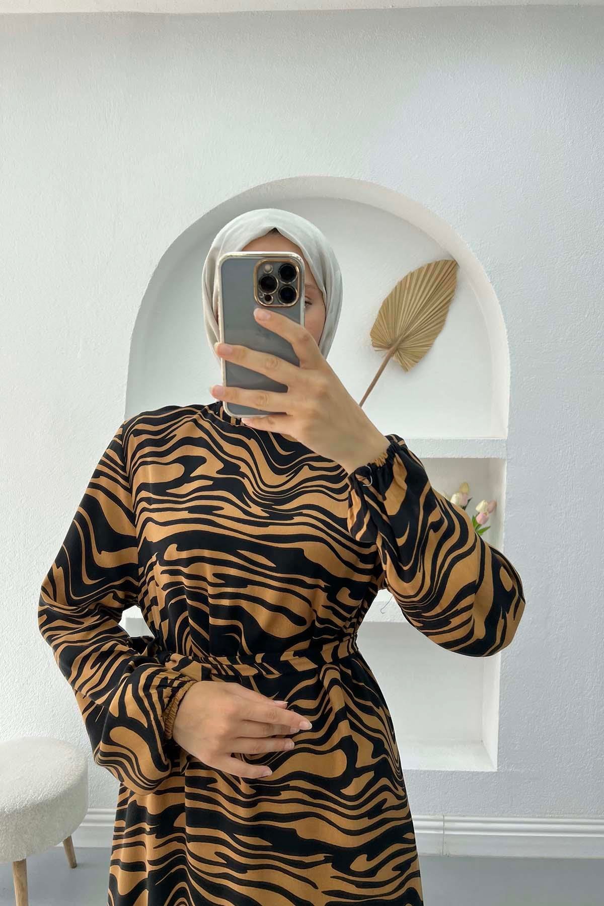 Zebra Desenli Elbise Siyah