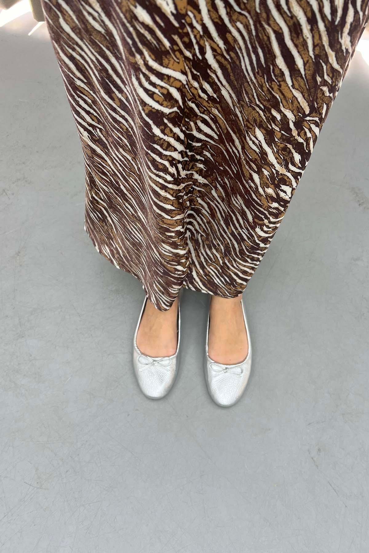 Zebra Desenli Parlak Etek Kahve