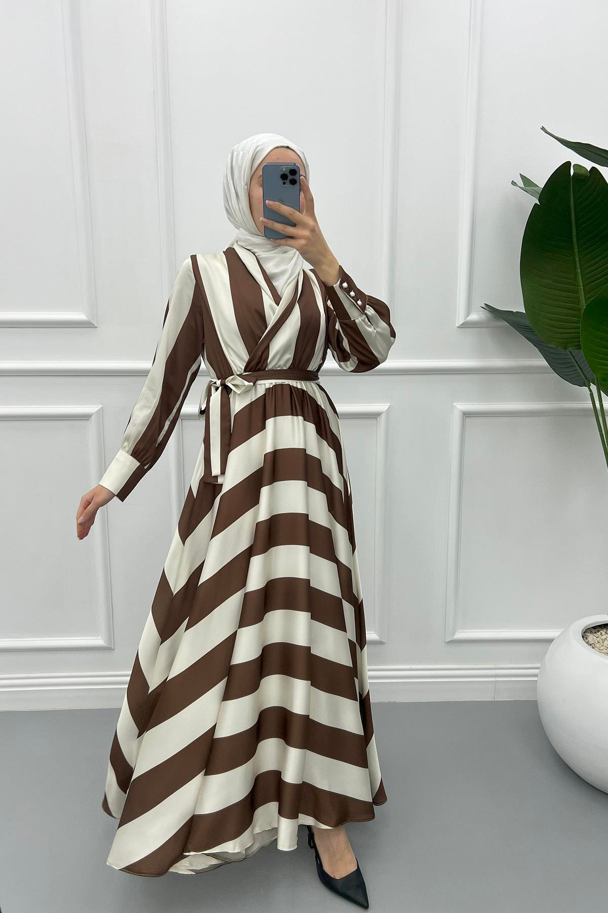 Zebra Desenli Saten Elbise Kahve-Beyaz