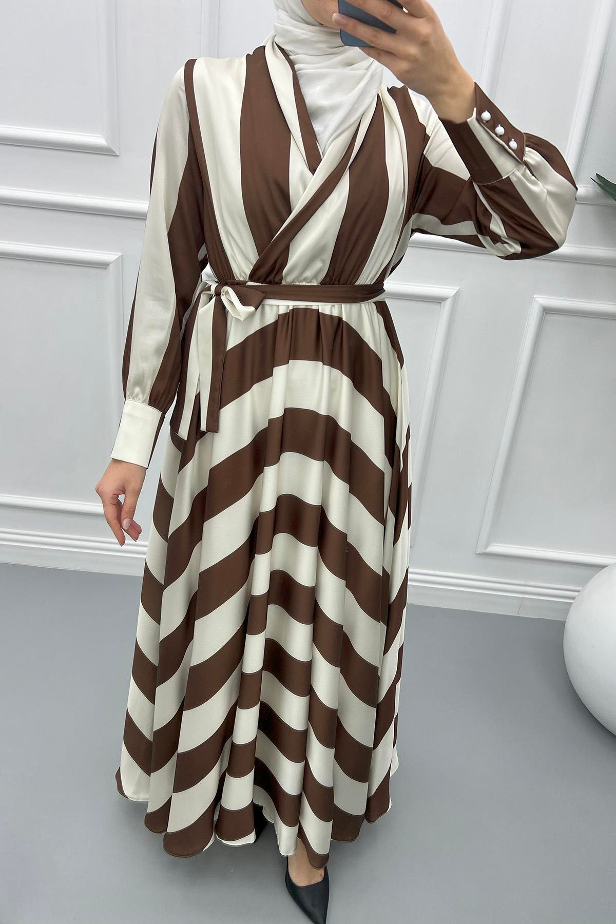 Zebra Desenli Saten Elbise Kahve-Beyaz