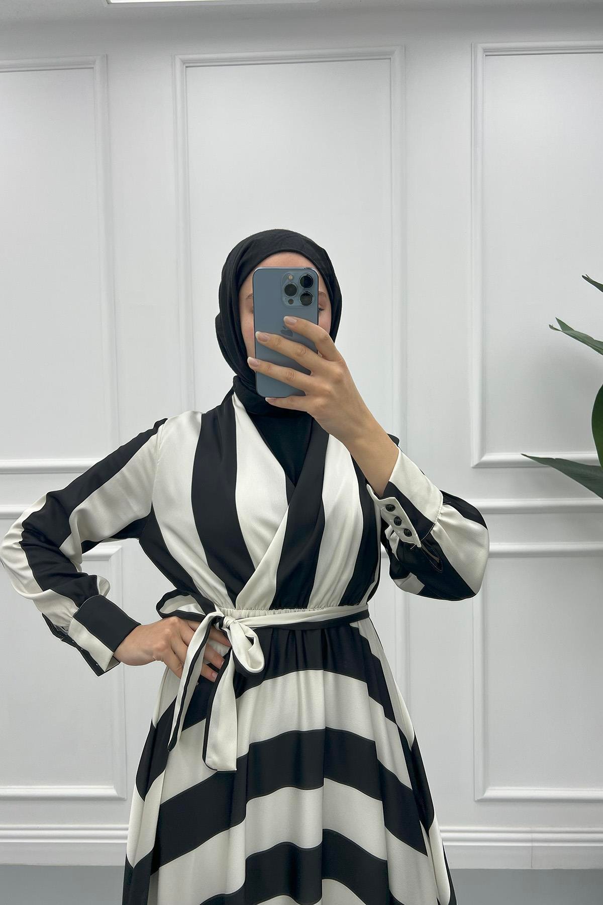 Zebra Desenli Saten Elbise Siyah- Beyaz