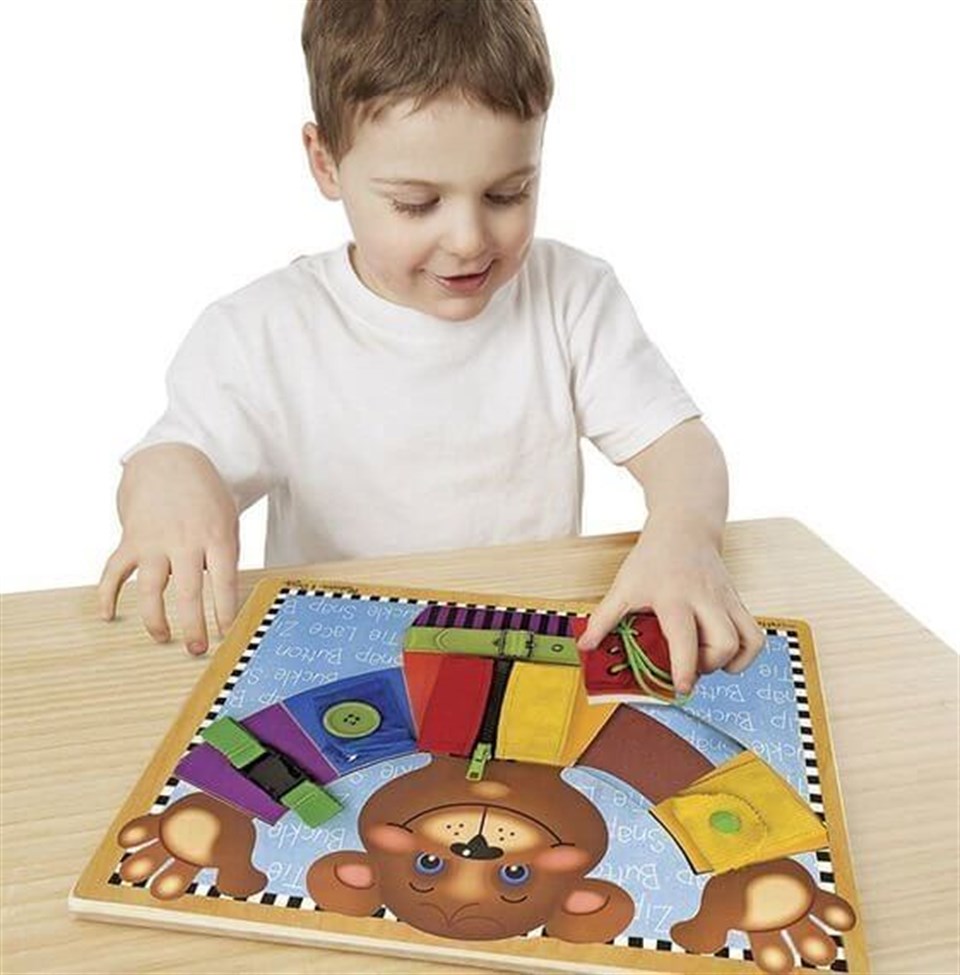 Melissa & Doug Ahşap Temel Beceri Geliştirme Tahtası