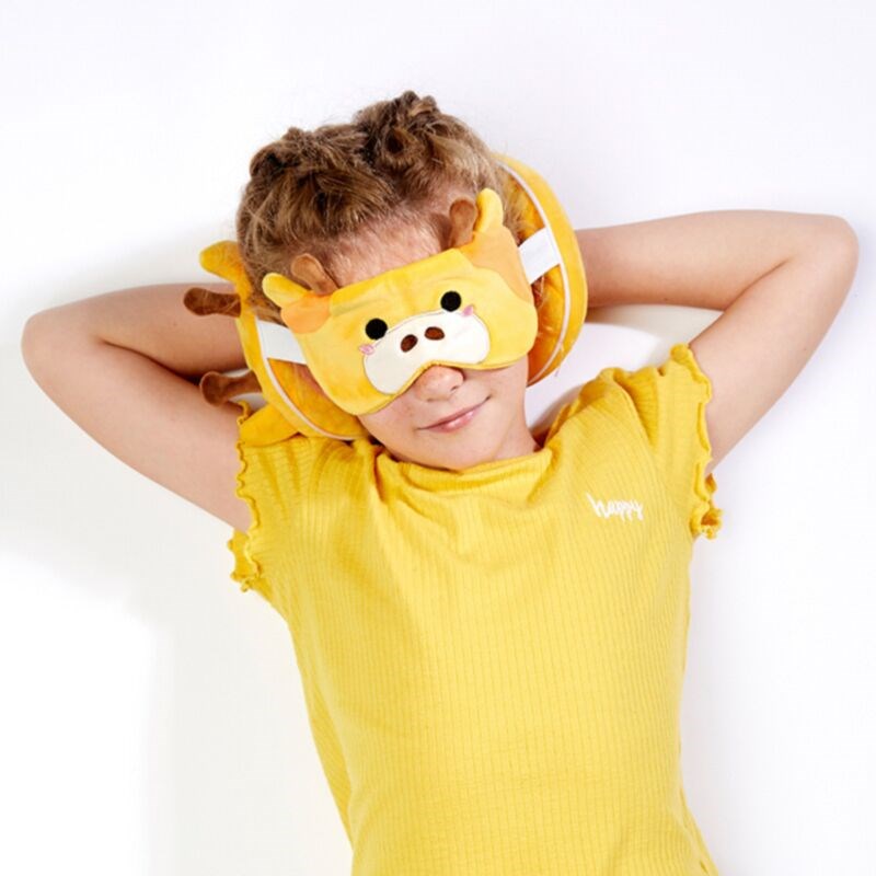 Relaxeazzz Adoramals Giraffe Plush Travel Pillow & Eye Mask